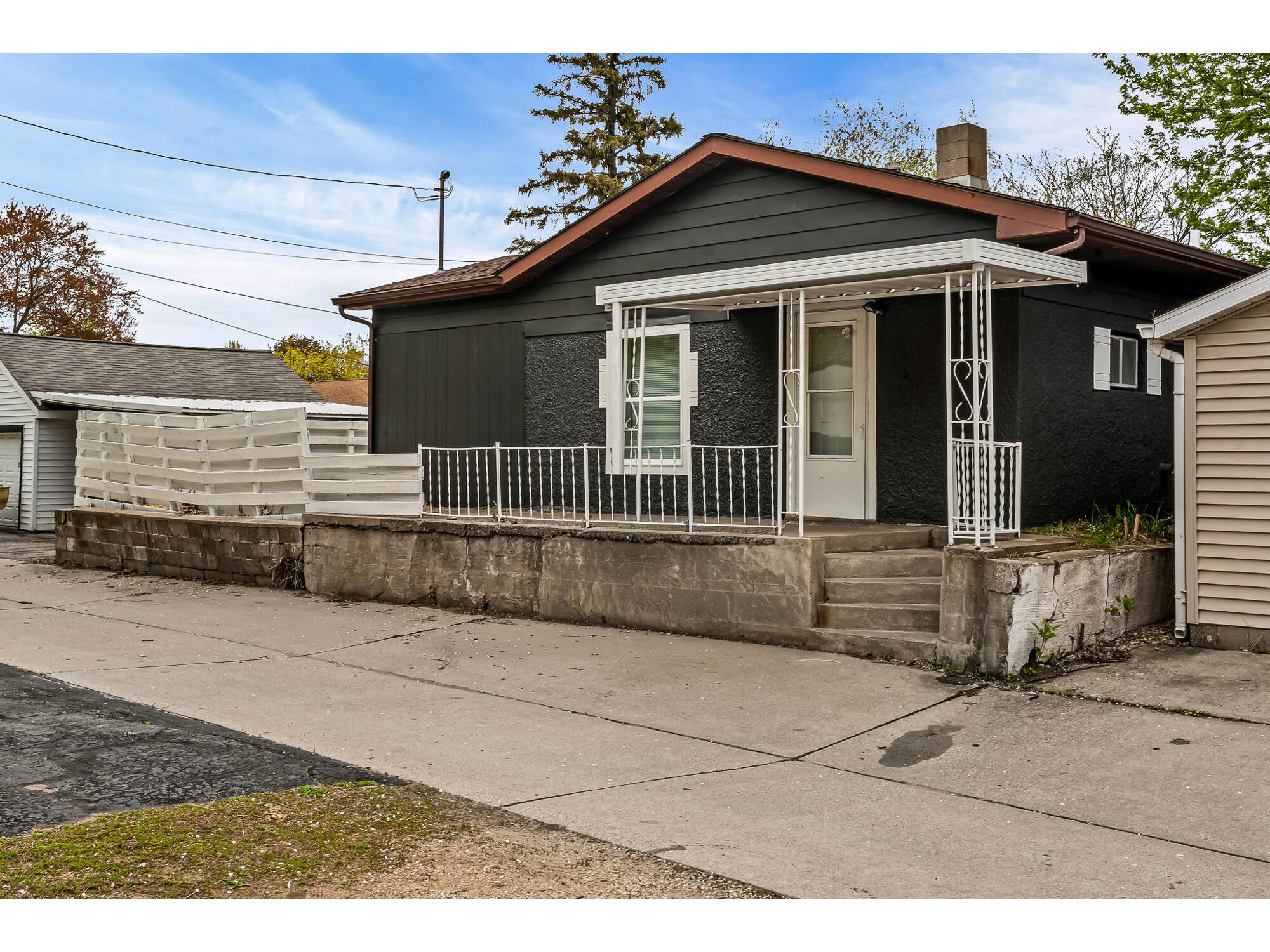 2016 21st La Crosse WI 54601 1960258 image22