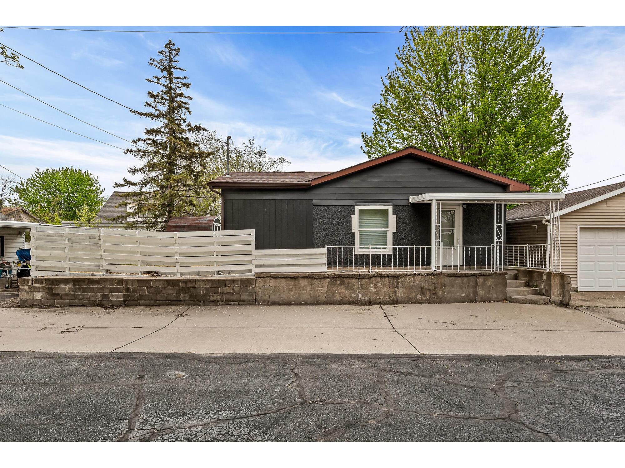 2016 21st La Crosse WI 54601 1960258 image23