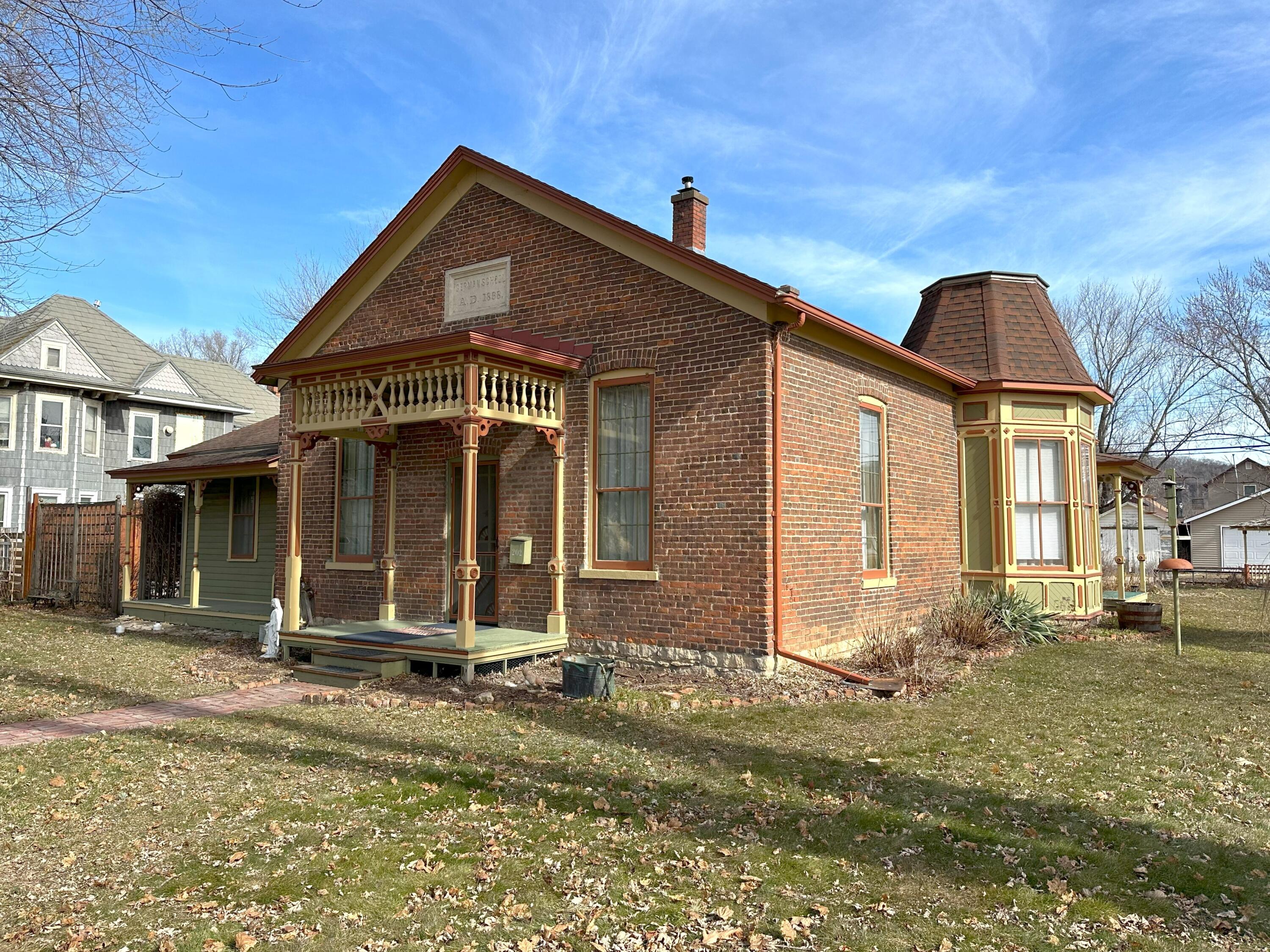 202 N Wacouta Prairie Du Chien WI 53821 1865340 image1