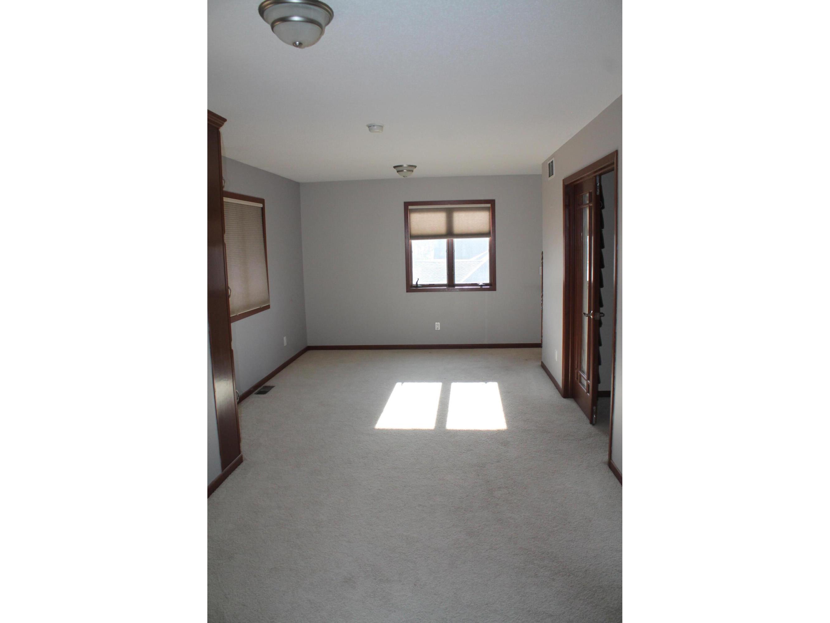 2027 Charles La Crosse WI 54603 1943666 image14