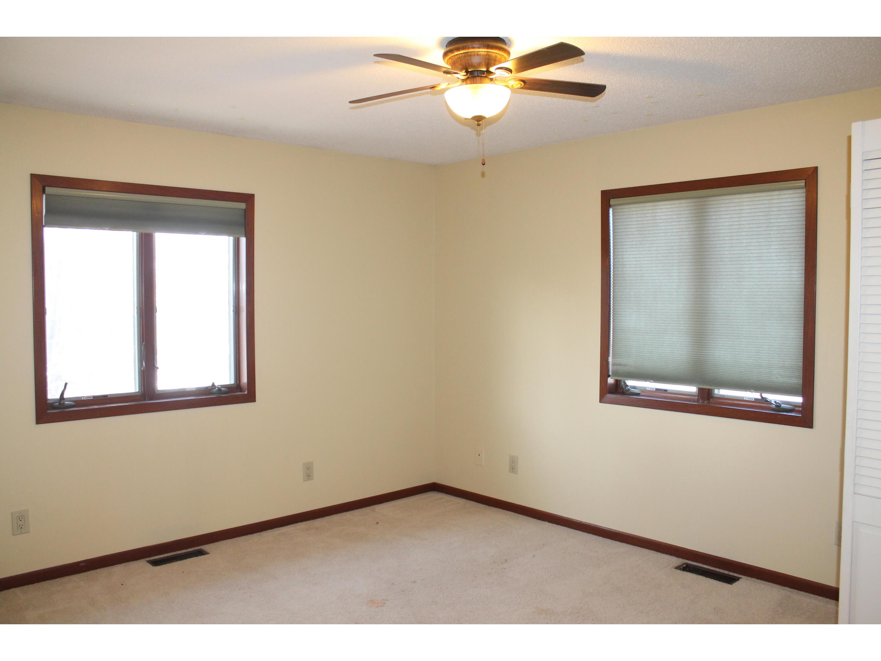 2027 Charles La Crosse WI 54603 1943666 image16