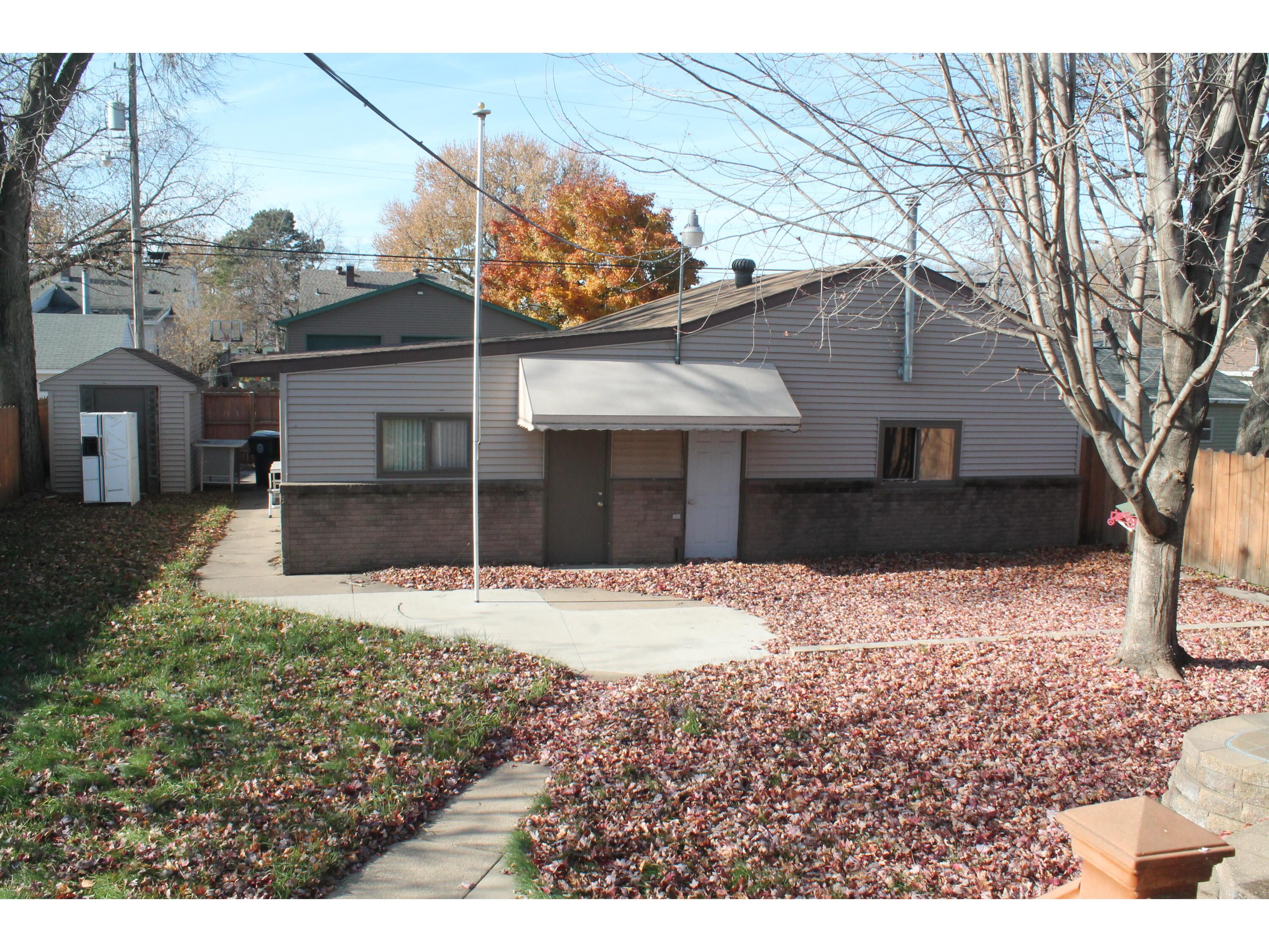 2027 Charles La Crosse WI 54603 1943666 image24