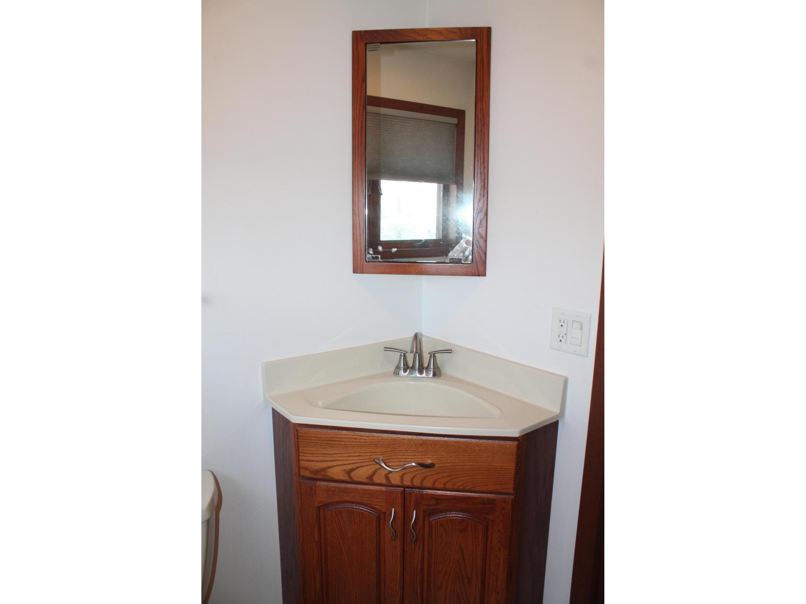 2027 Charles La Crosse WI 54603 1943666 image29