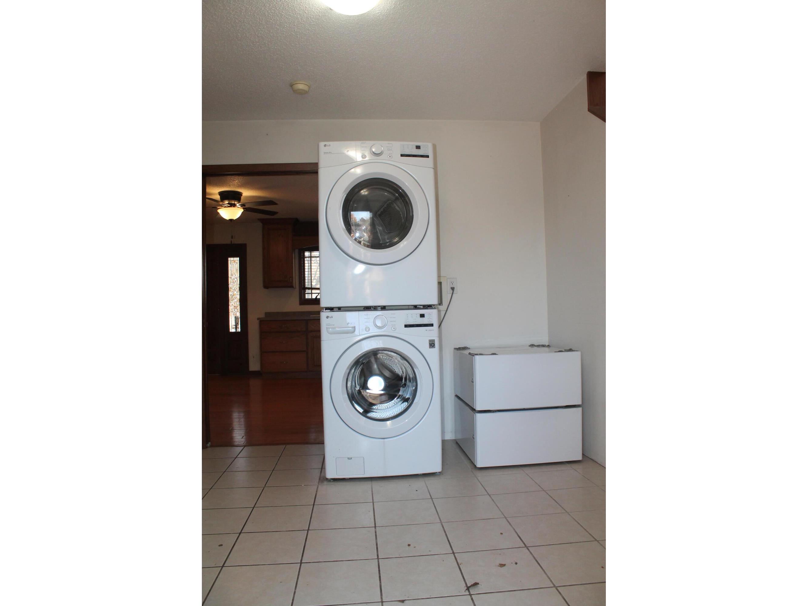 2027 Charles La Crosse WI 54603 1943666 image30