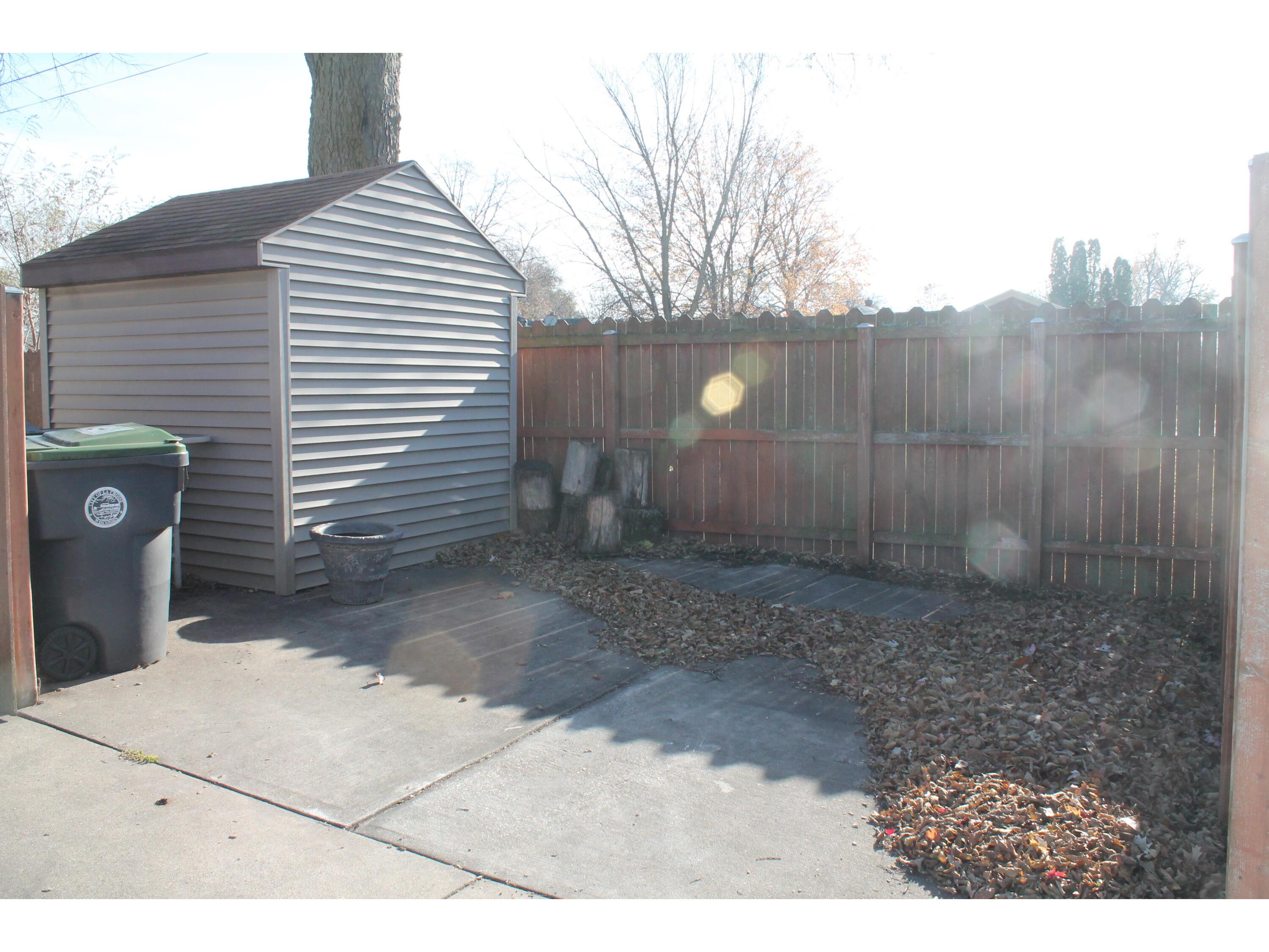 2027 Charles La Crosse WI 54603 1943666 image38