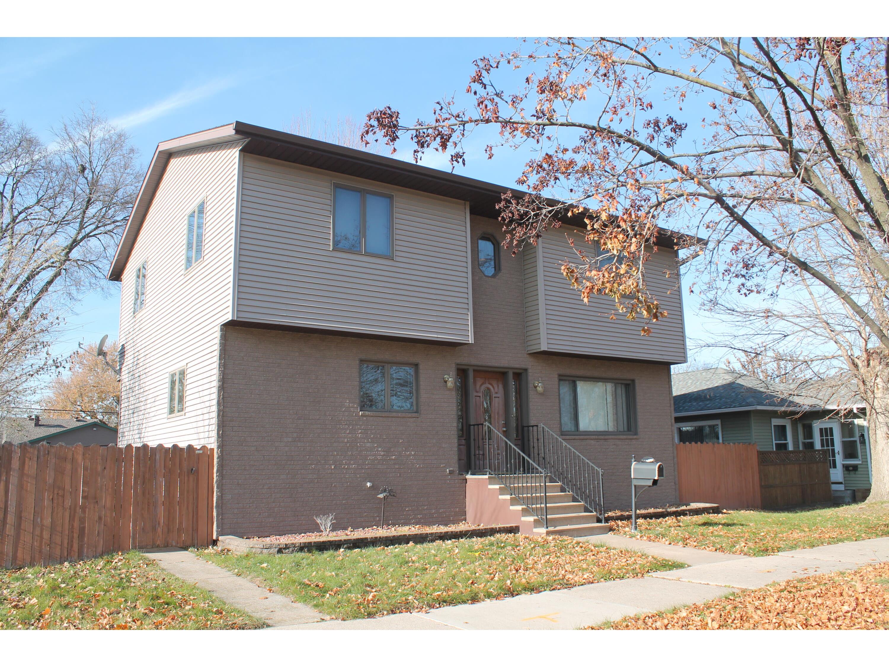 2027 Charles La Crosse WI 54603 1943666 image40