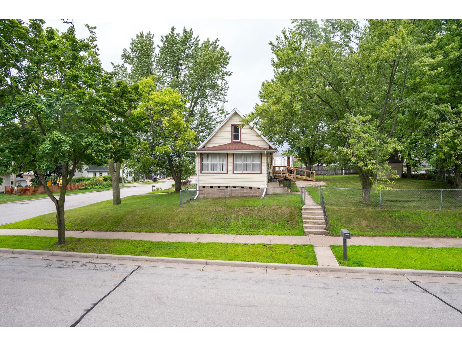 203 3rd Onalaska WI 54650 1846440 image1