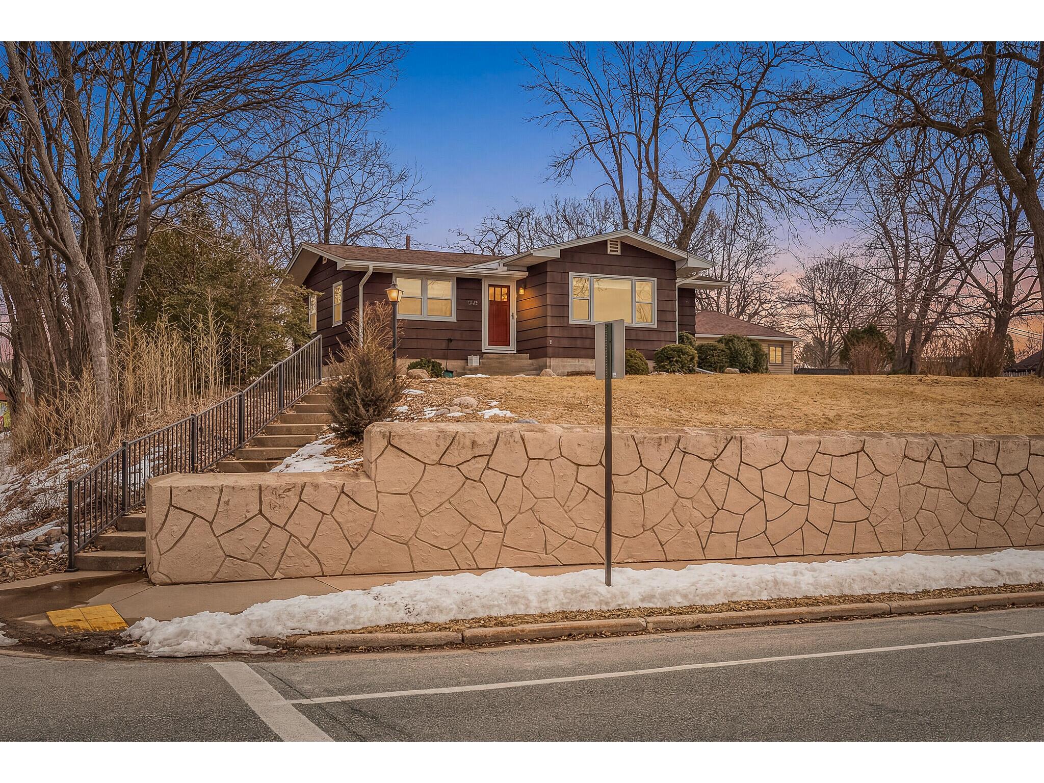 203 3rd Onalaska WI 54650 1952846 image1