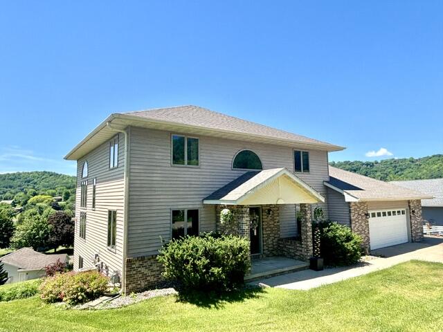 203 Eagle Bluff La Crescent MN 55947 1966123 image1