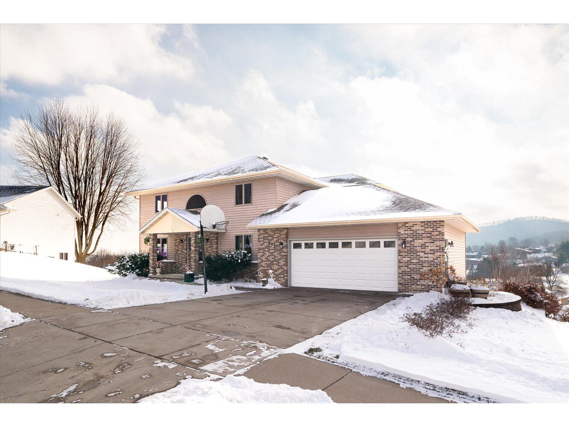 203 Eagles Bluff La Crescent MN 55947 1944436 image3