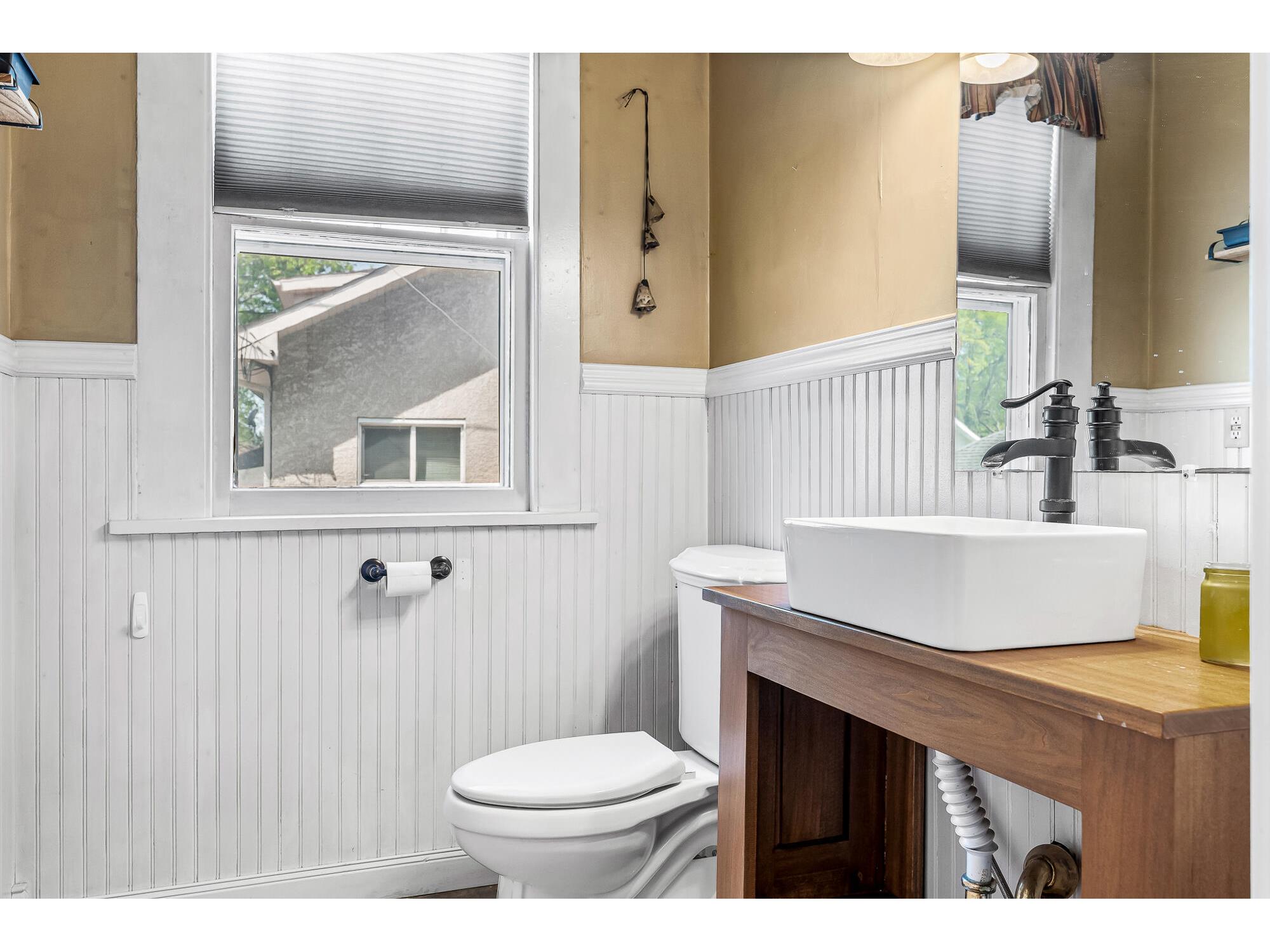 2030 Cass La Crosse WI 54601 1961899 image10