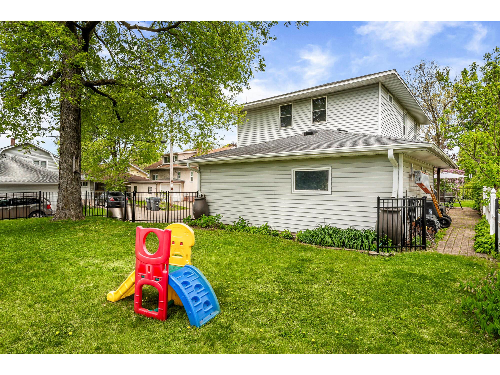 2030 Cass La Crosse WI 54601 1961899 image23