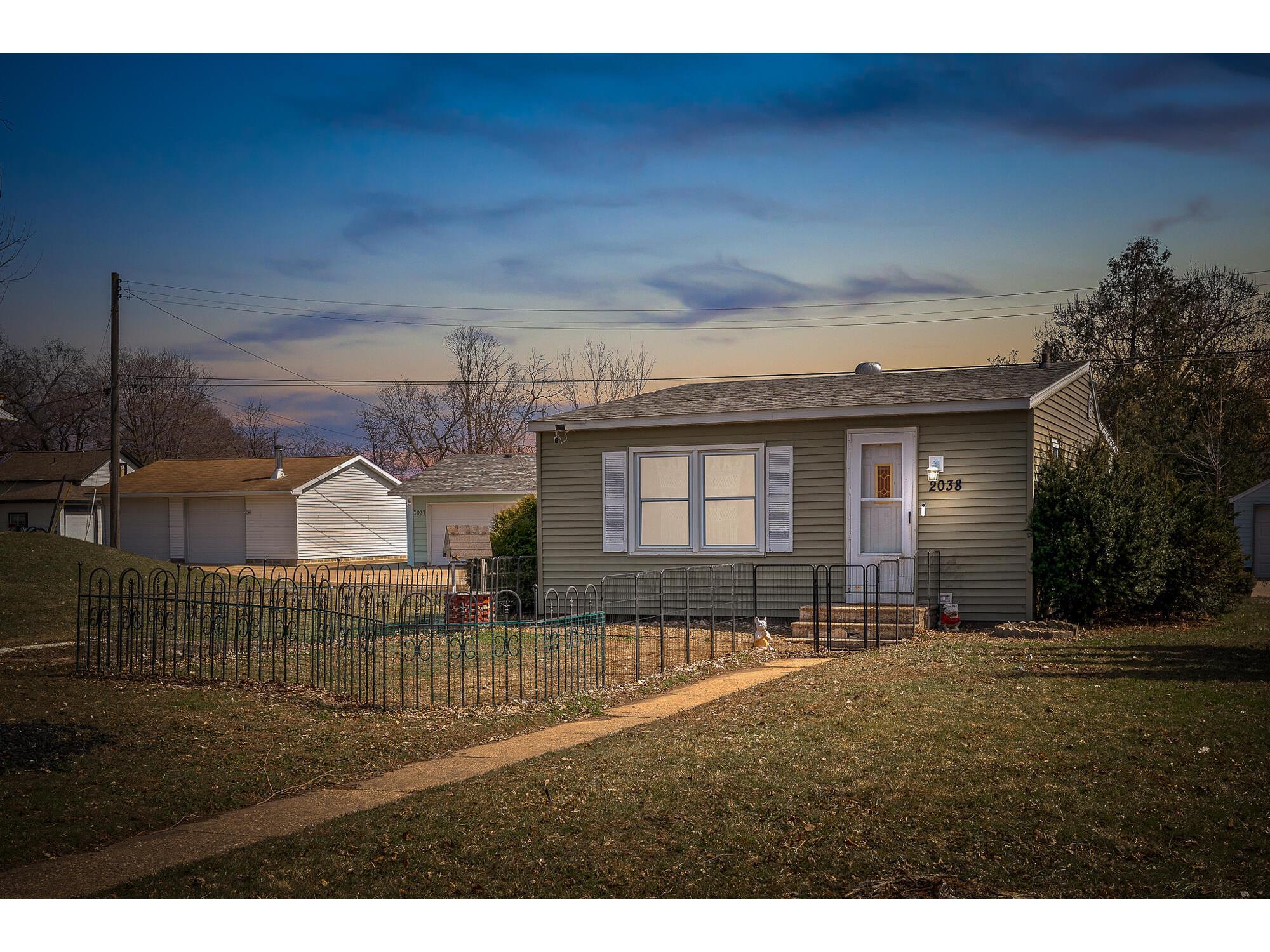 2038 Avon La Crosse WI 54603 1963203 image1