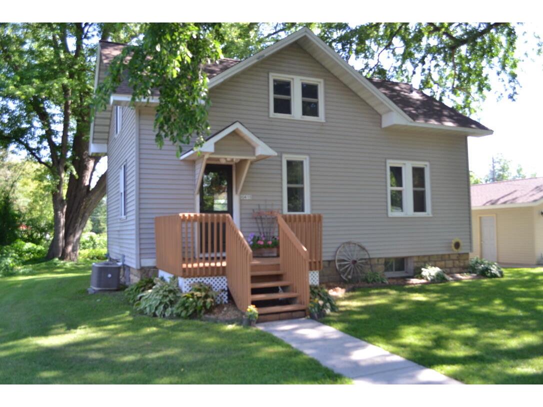 20415 McKinley Ave, Galesville, WI 54630 MLS 1799376 Edina Realty