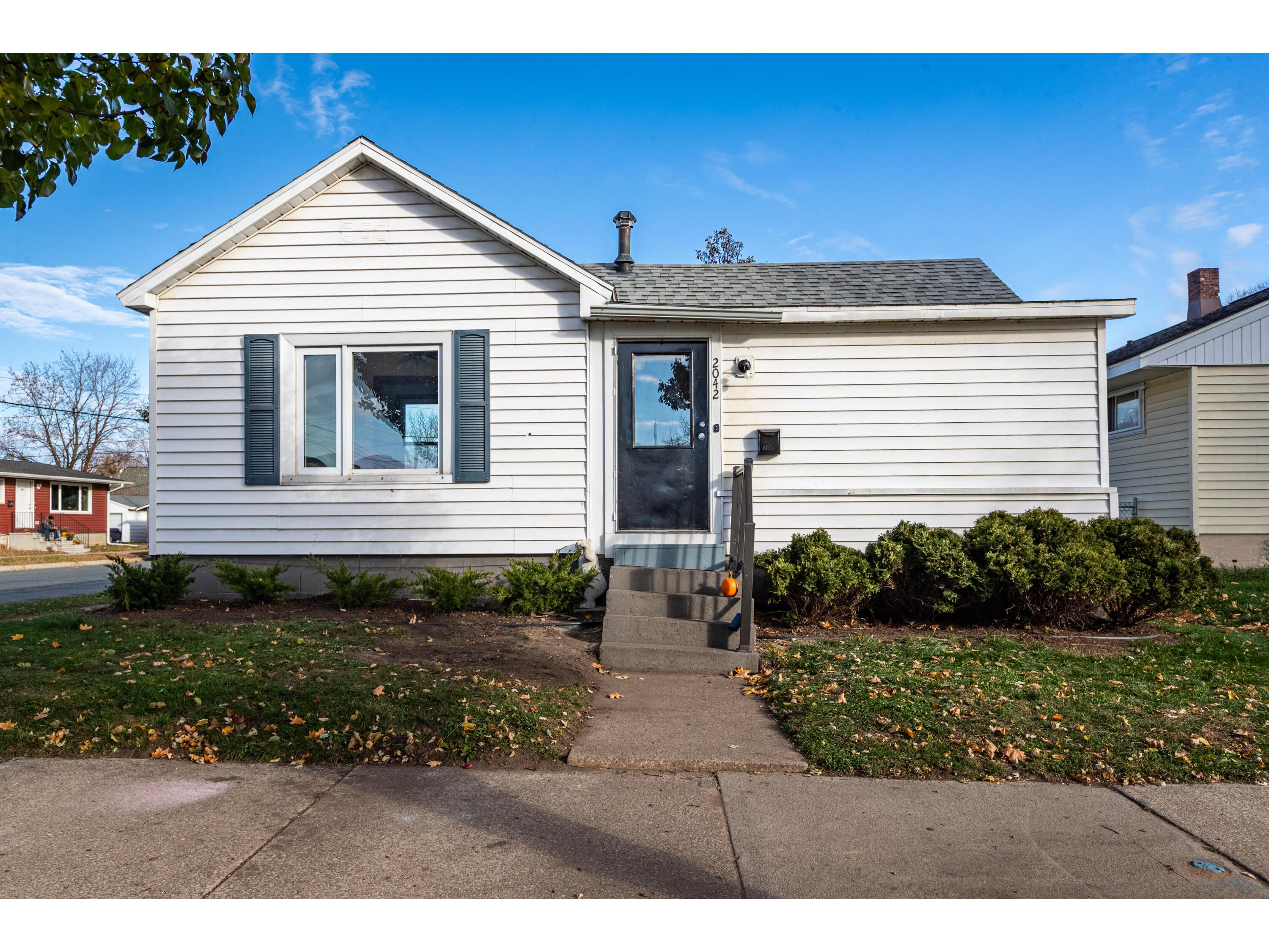 2042 Liberty La Crosse WI 54603 1942972 image1