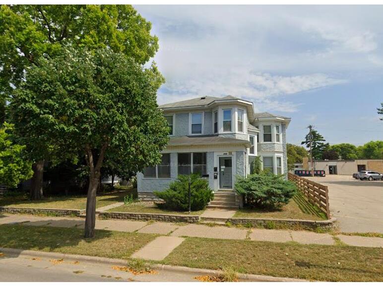 209 10th #205 La Crosse WI 54601 1879013 image1