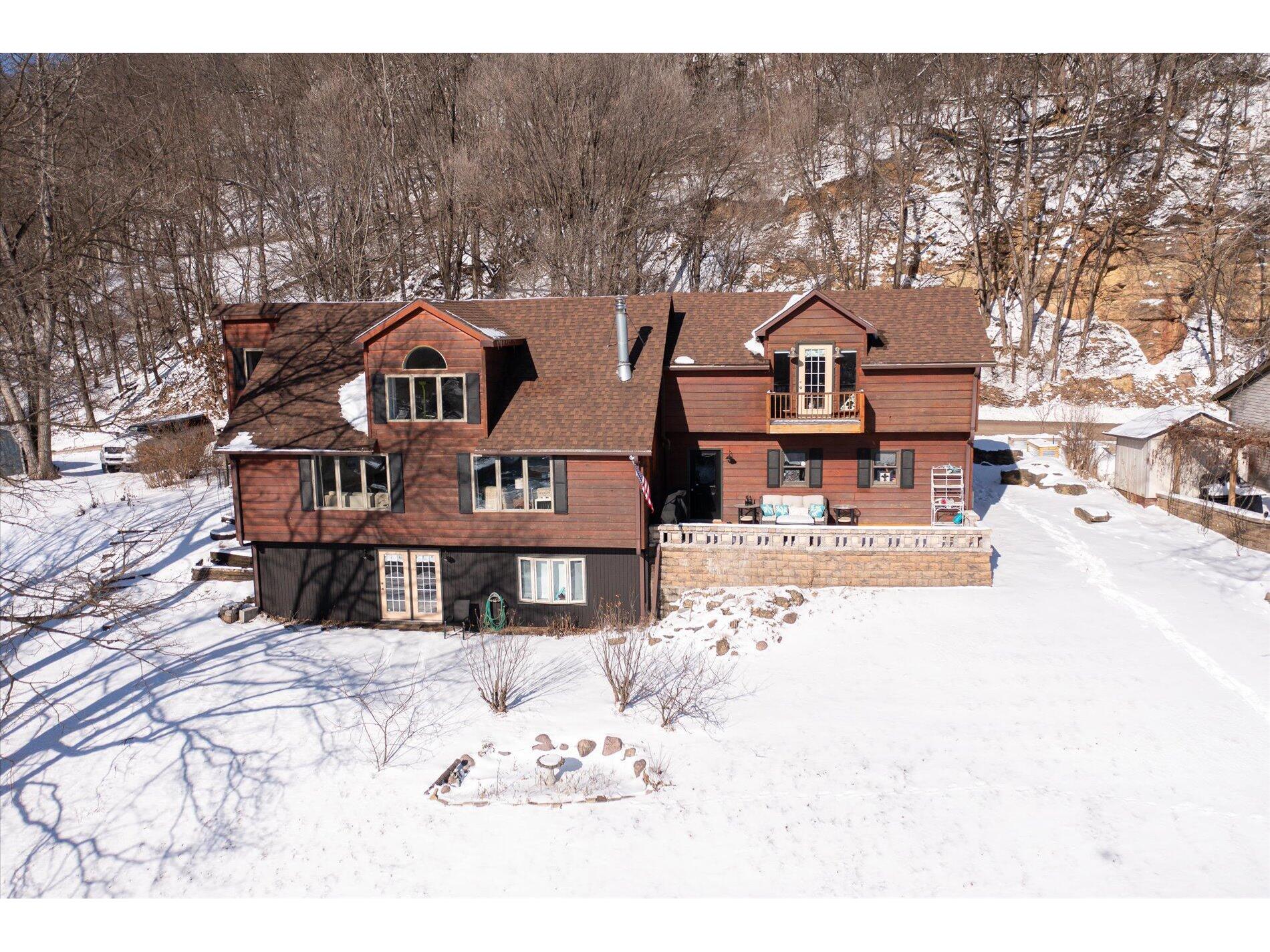 205 Carriage Chaseburg WI 54621 1907352 image1