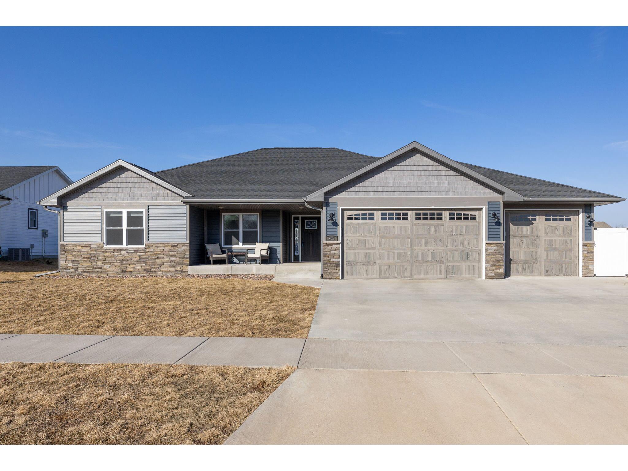 205 Tom Anderson Bangor WI 54614 1909988 image1