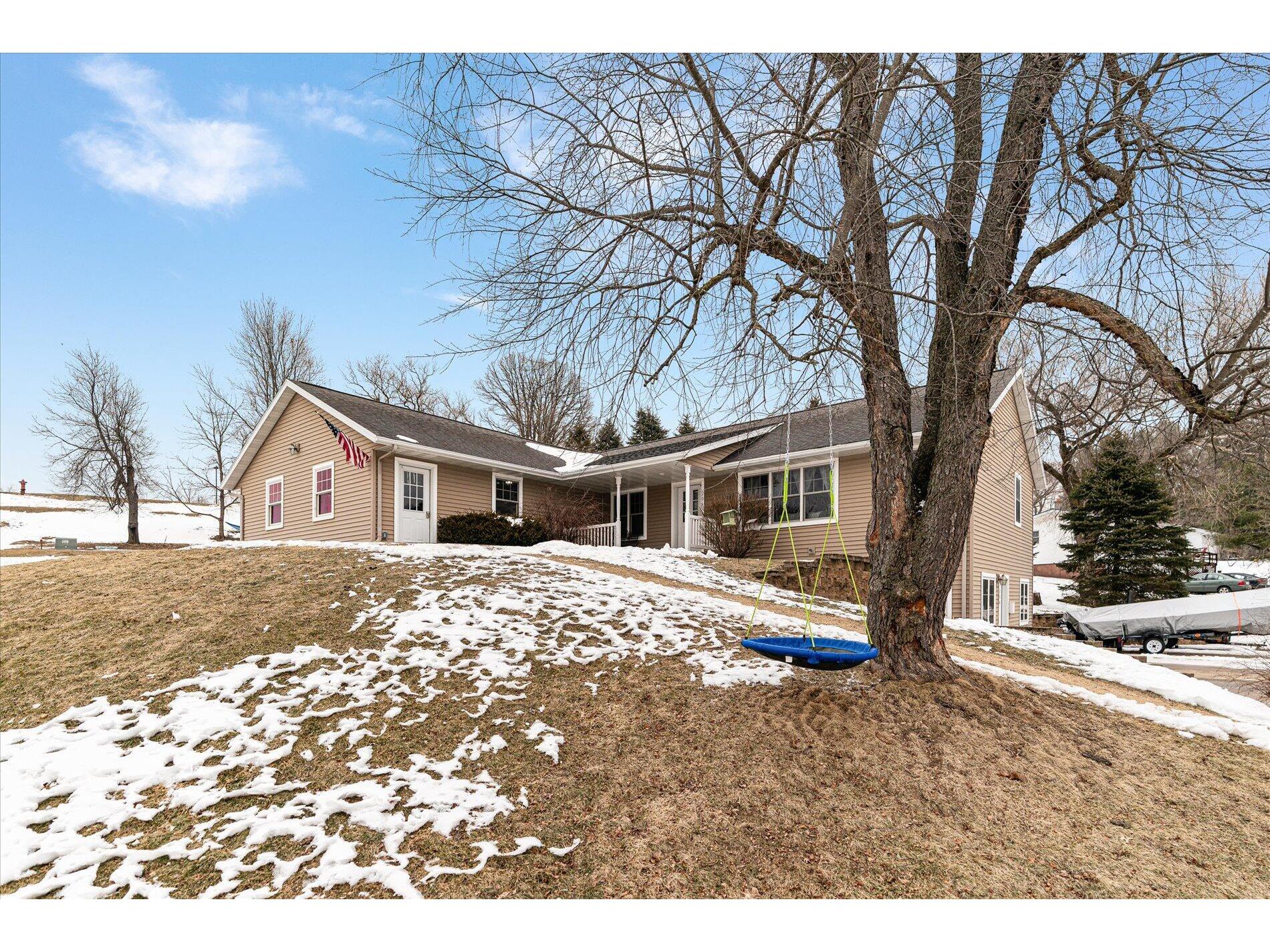 206 N Shird La Farge WI 54639 1949653 image1