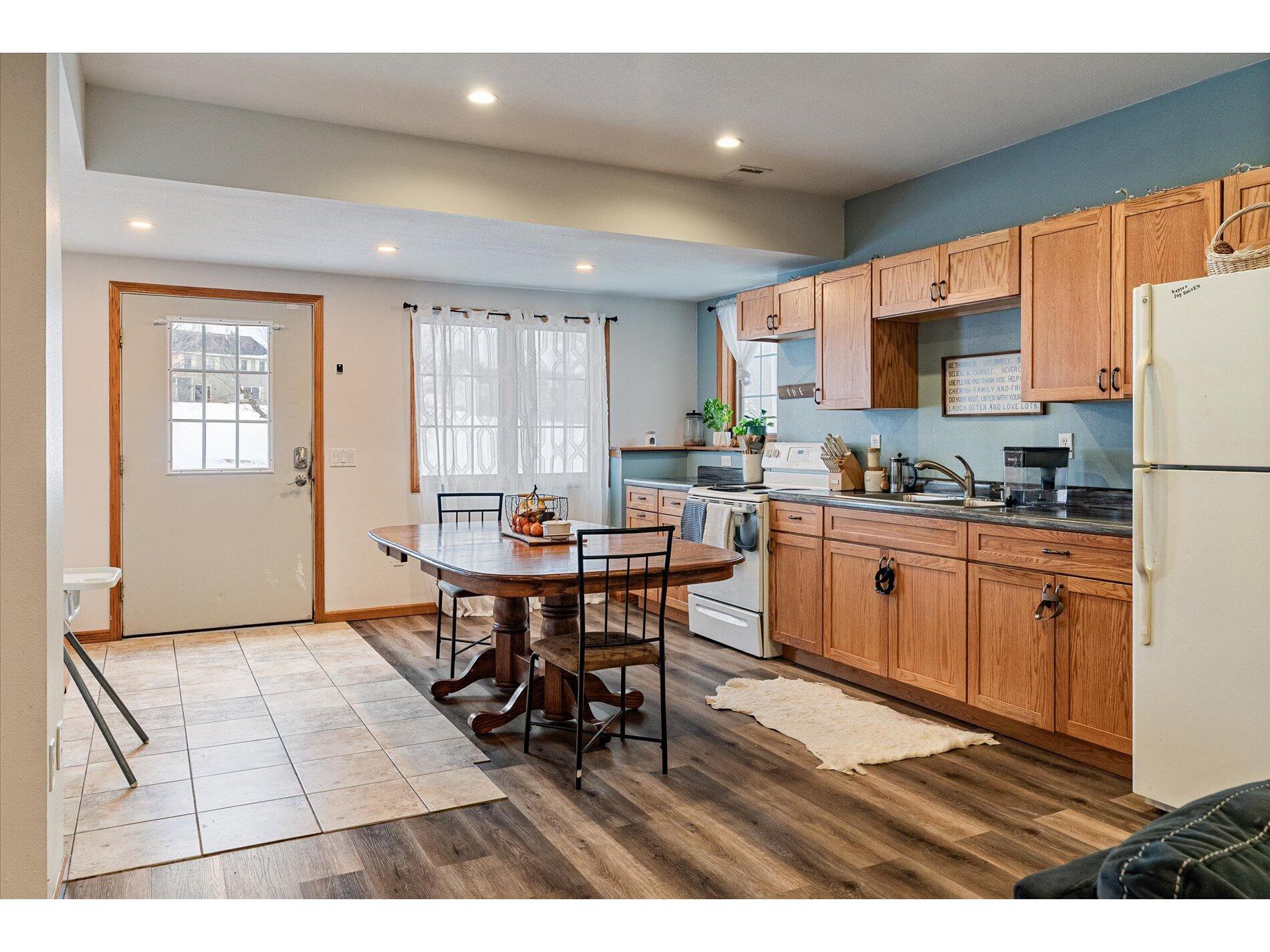 206 N Shird La Farge WI 54639 1949653 image17