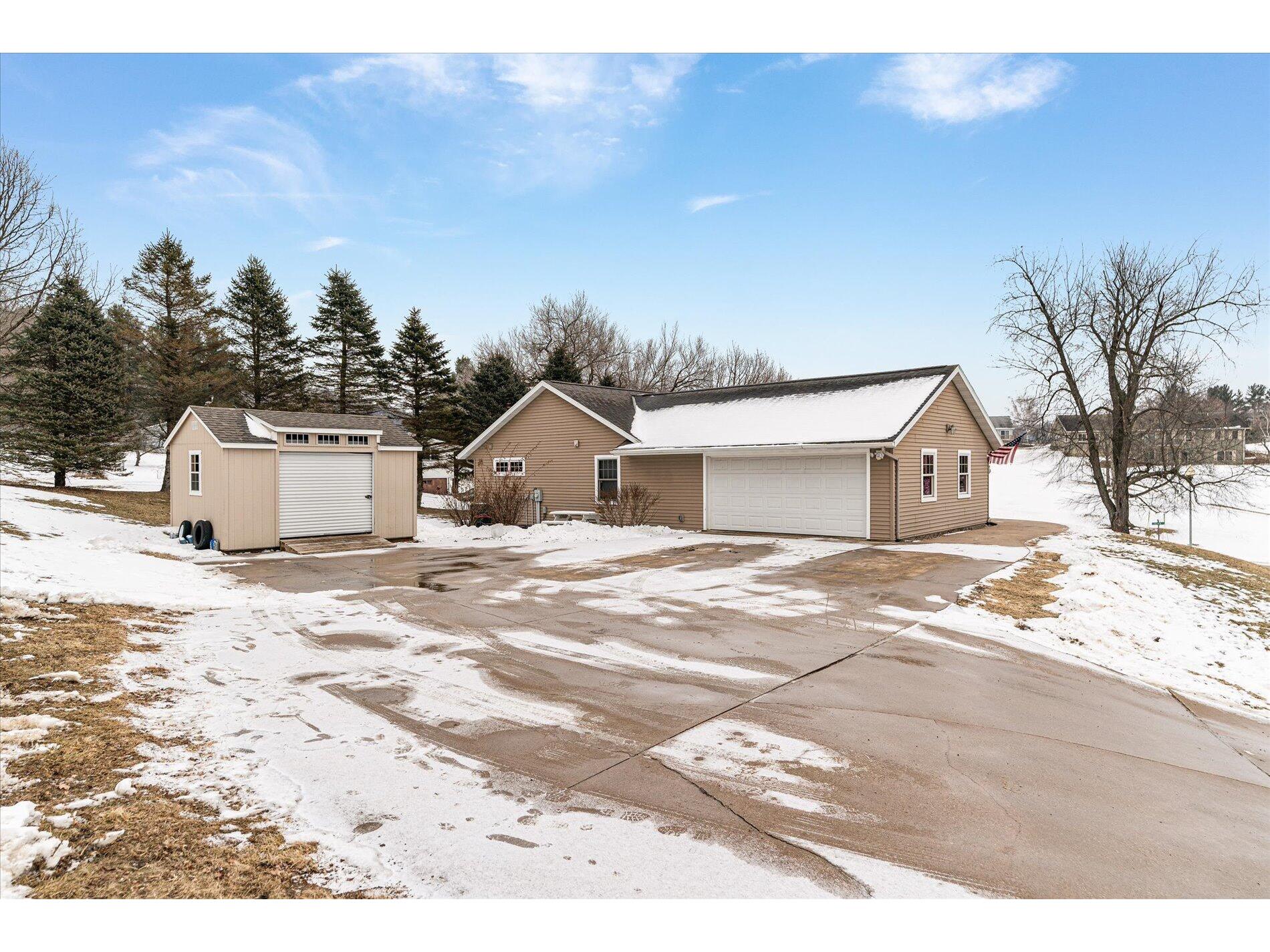 206 N Shird La Farge WI 54639 1949653 image25