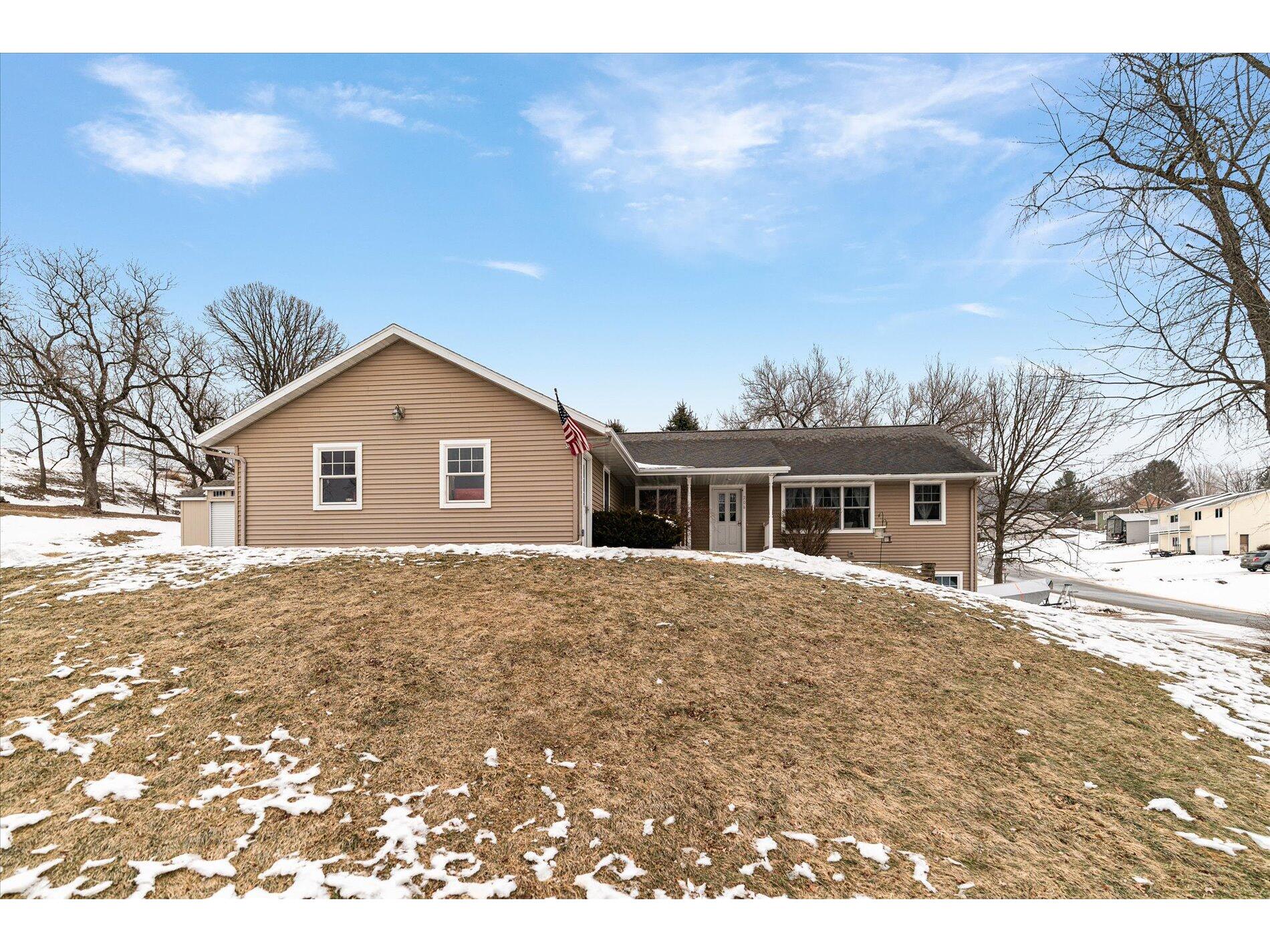 206 N Shird La Farge WI 54639 1949653 image29