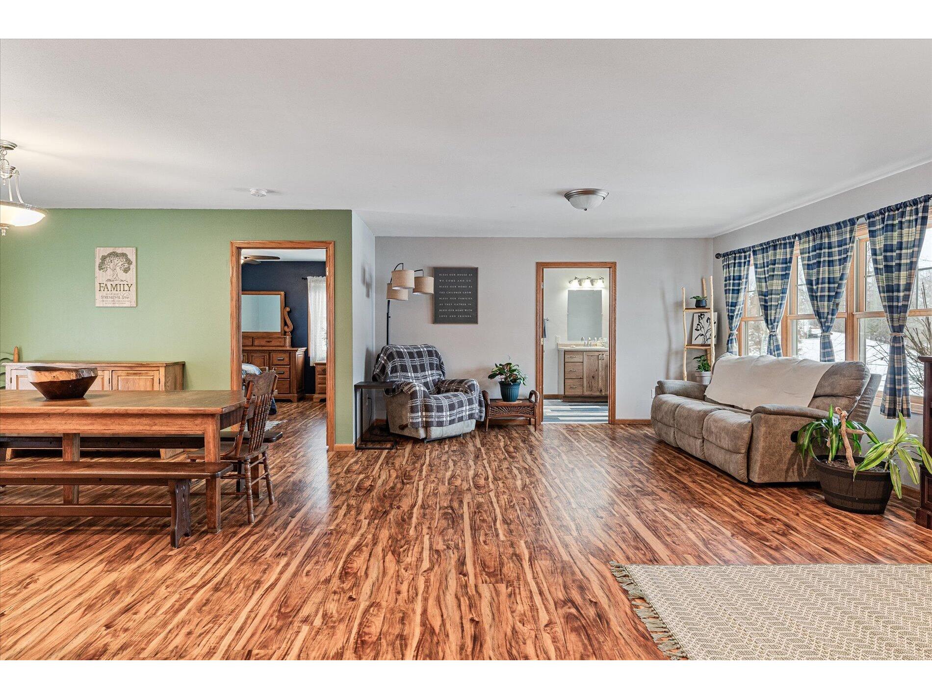 206 N Shird La Farge WI 54639 1949653 image6