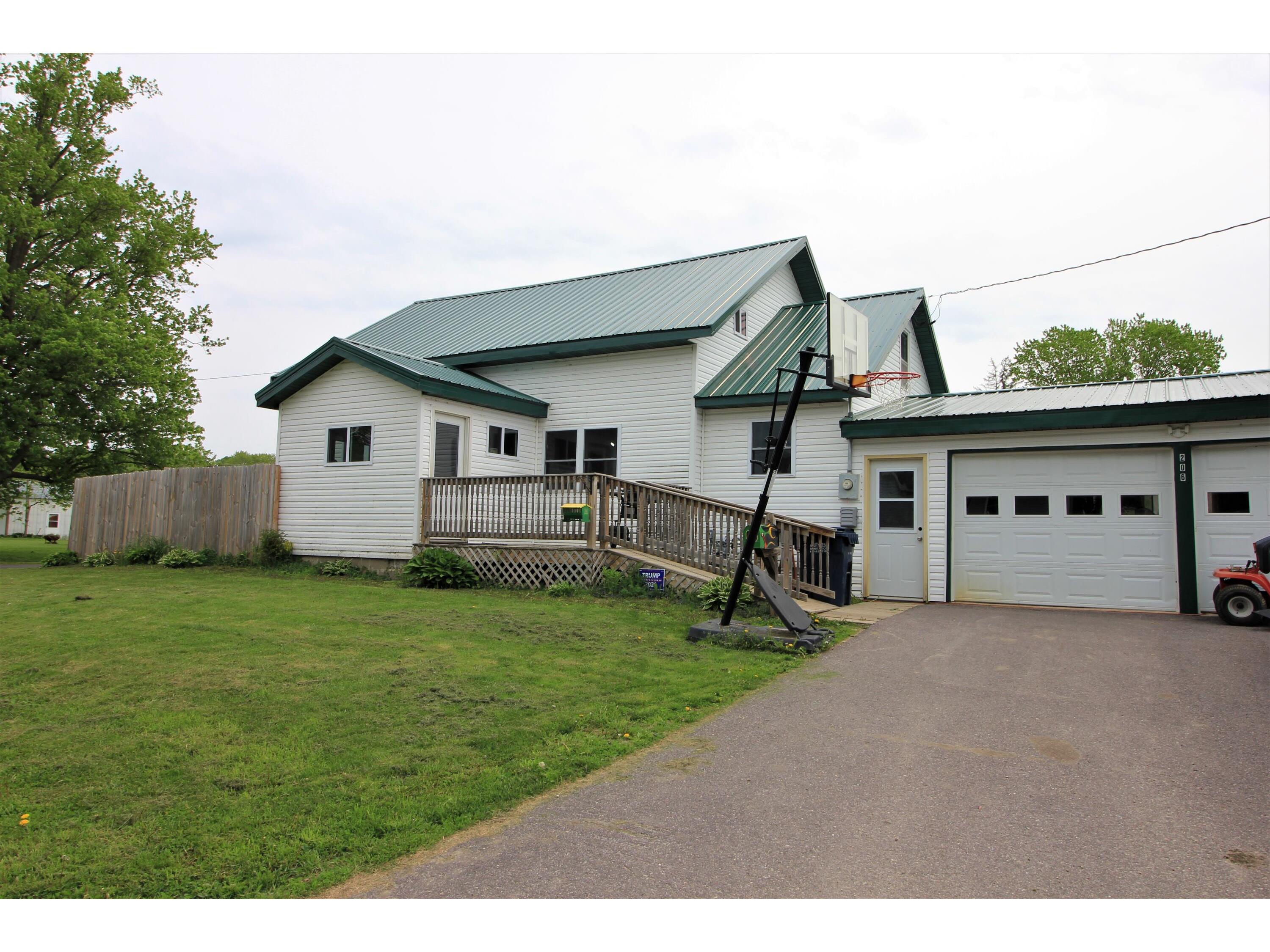 206 S Silver La Farge WI 54639 1923666 image1