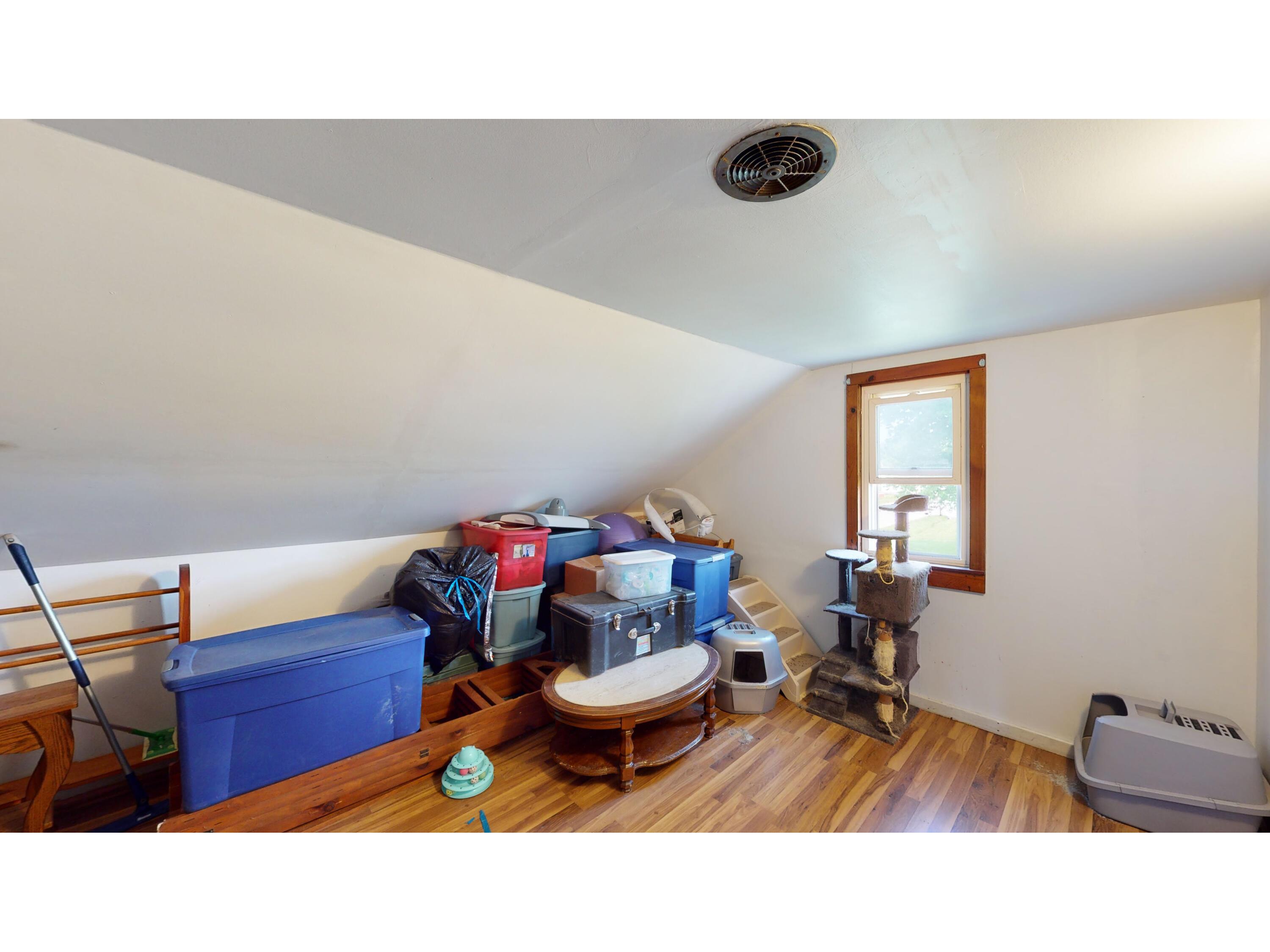 206 S Silver La Farge WI 54639 1923666 image13