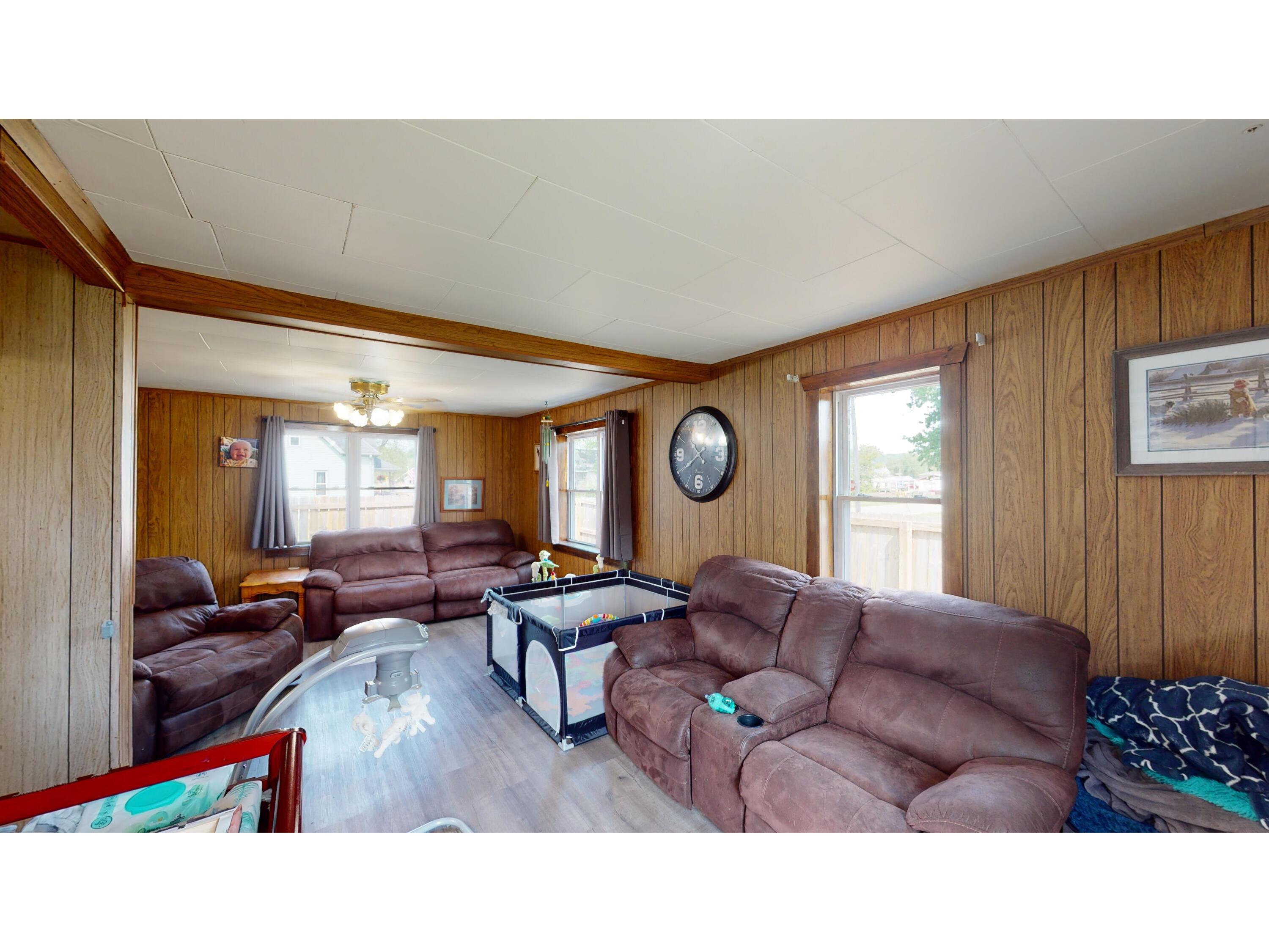 206 S Silver La Farge WI 54639 1923666 image9