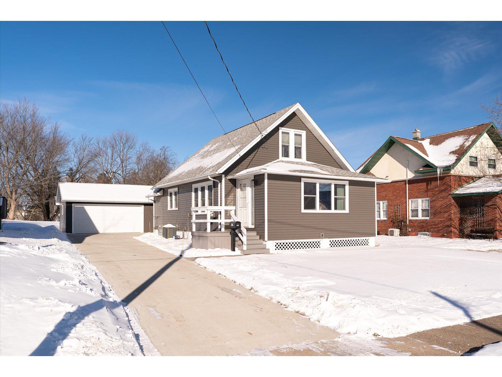 206 Washington Westby WI 54667 1948796 image1