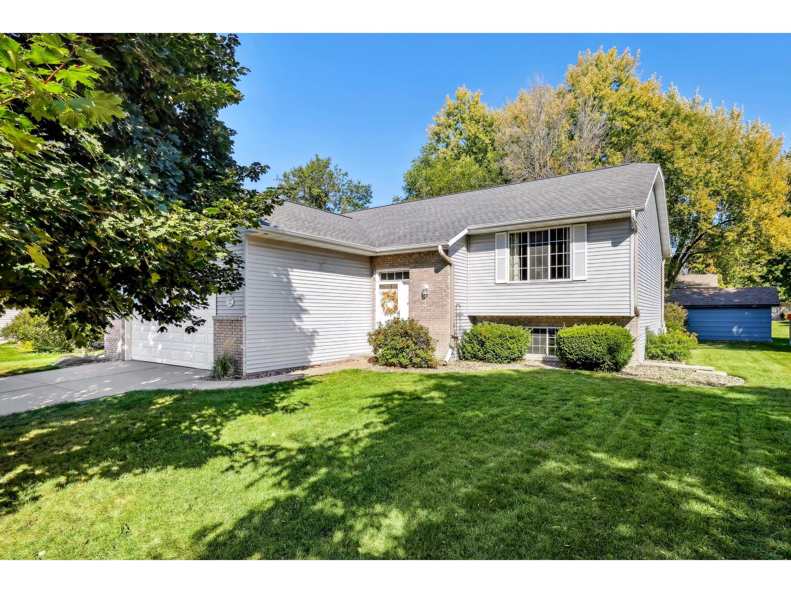 207 Peterson Holmen WI 54636 1894345 image1