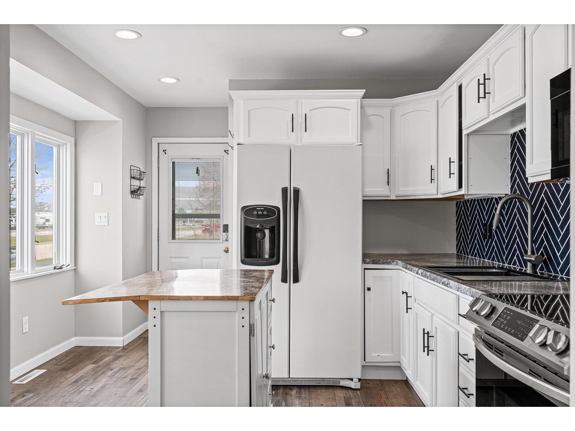 207 West Holmen WI 54636 1958963 image12