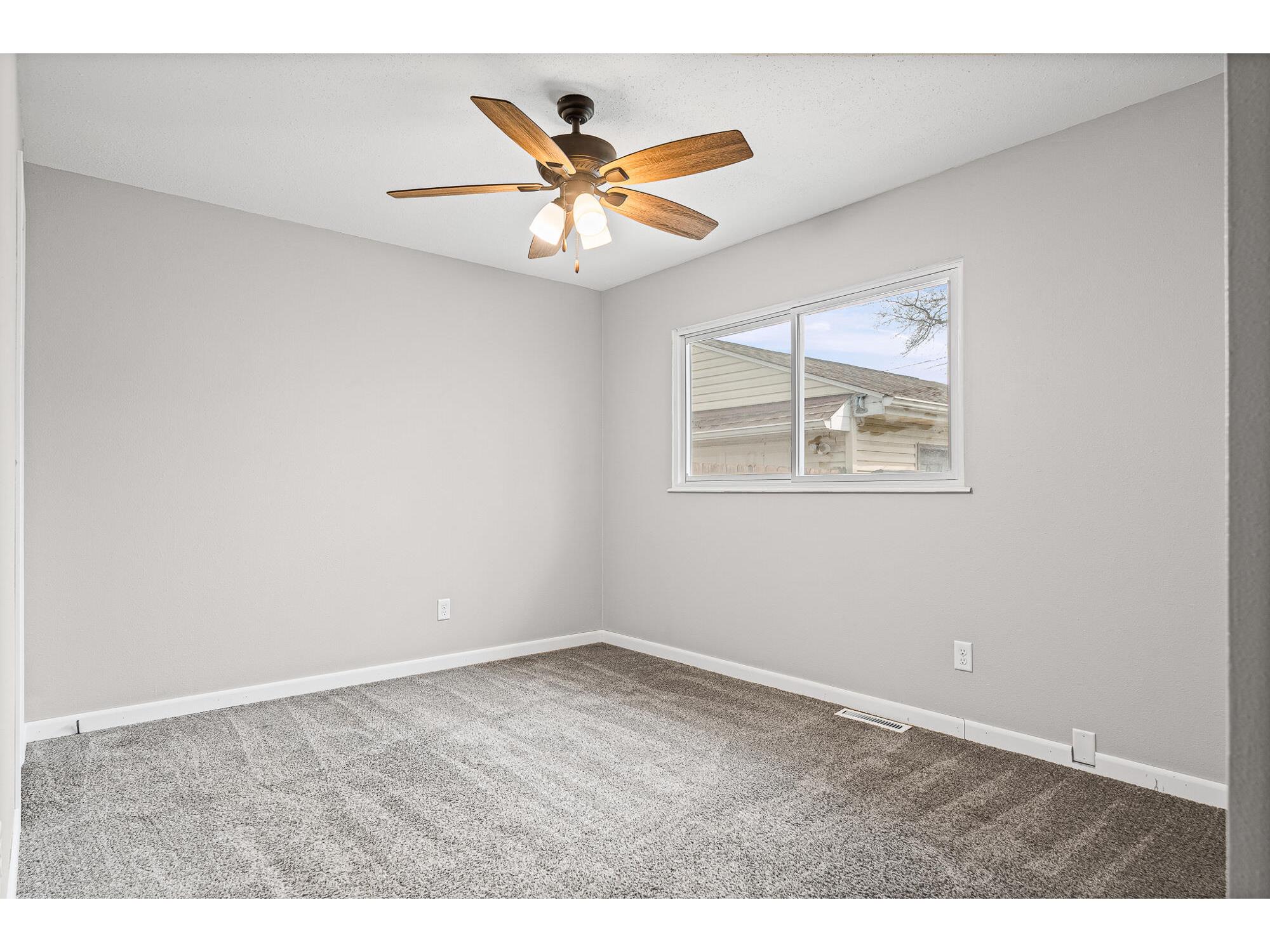 207 West Holmen WI 54636 1958963 image16