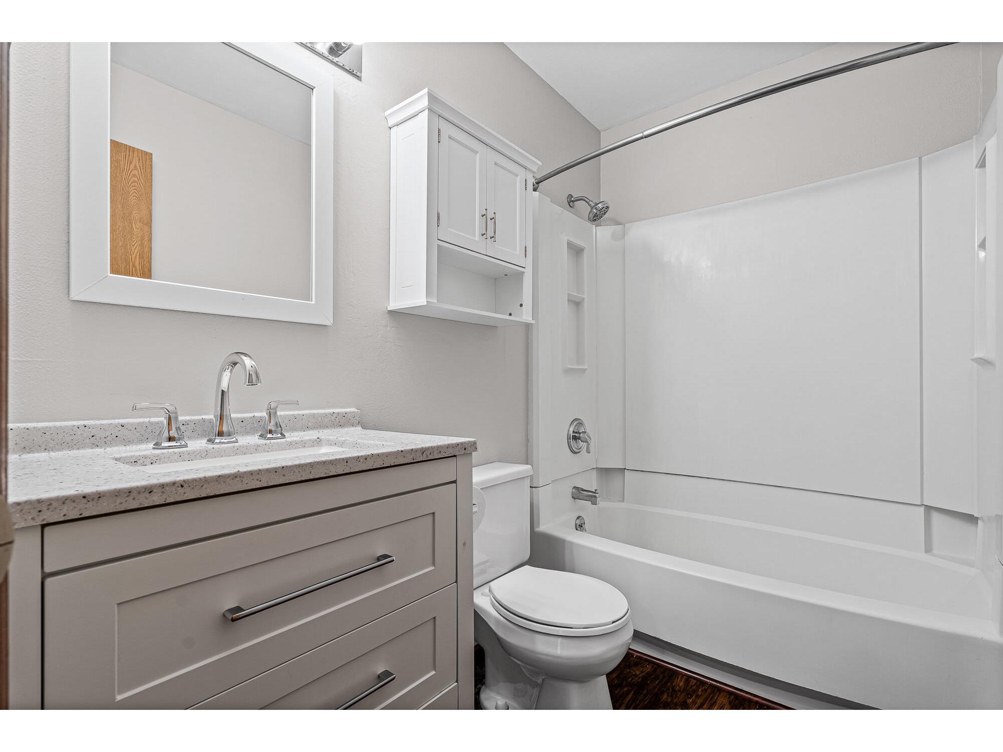 207 West Holmen WI 54636 1958963 image18