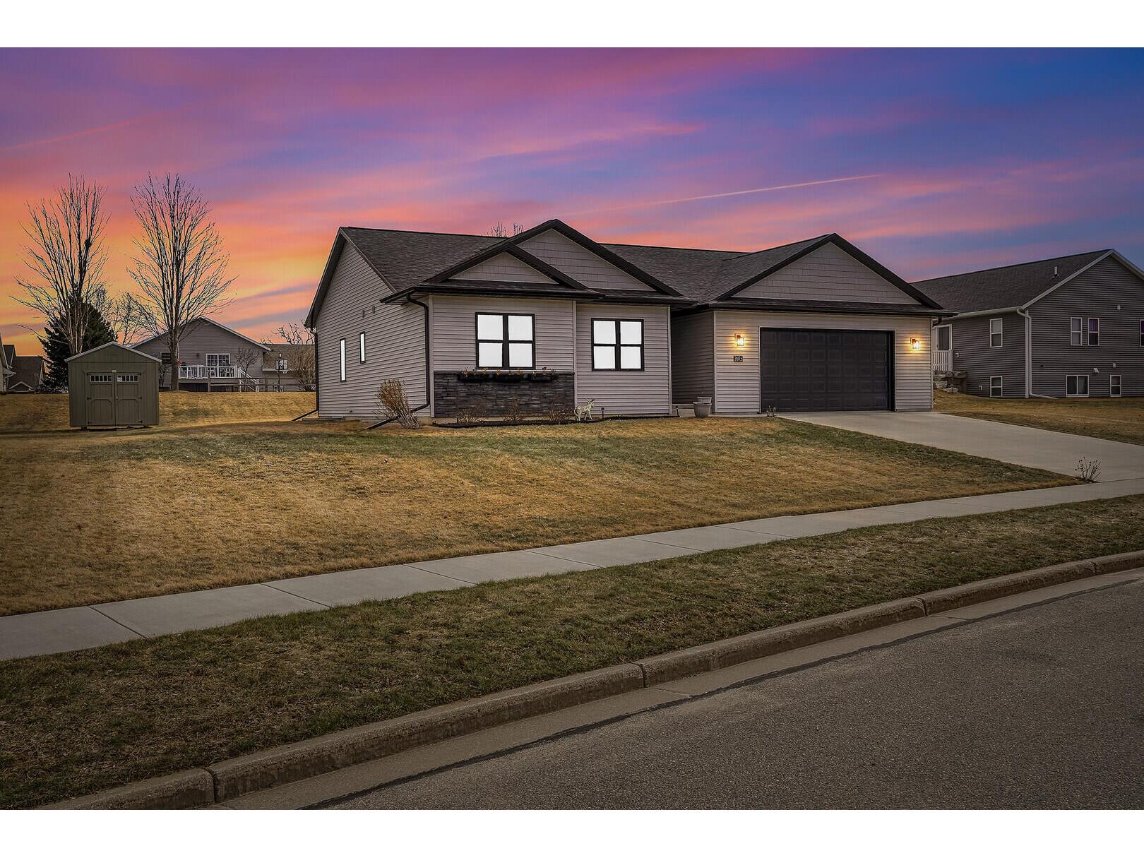 2075 Willow Reedsburg WI 53959 1953387 image1