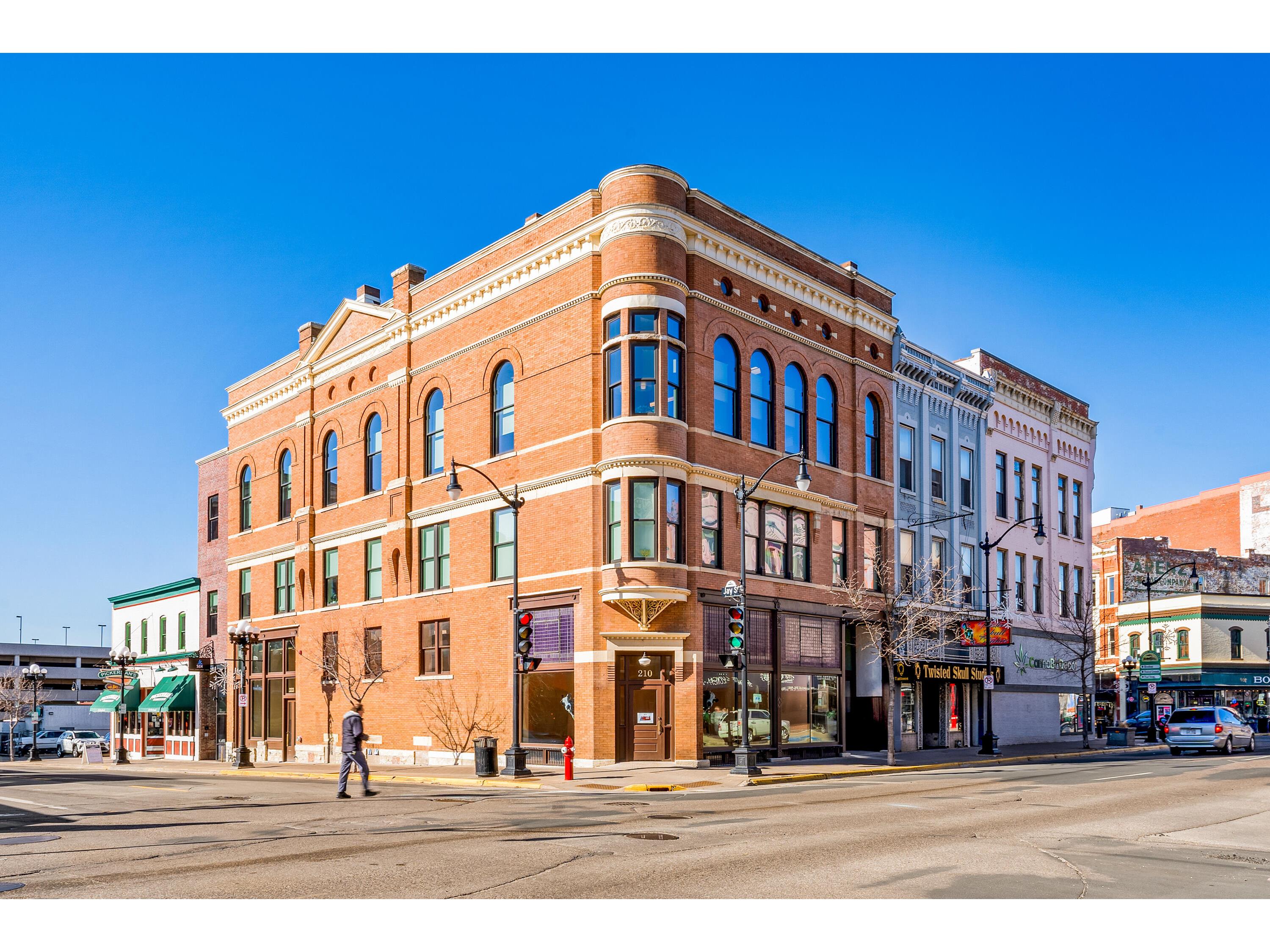 208 4th #210 La Crosse WI 54601 1825313 image1