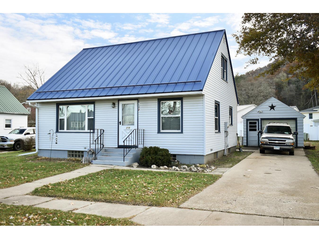 208 Green Rushford MN 55971 1857941 image1