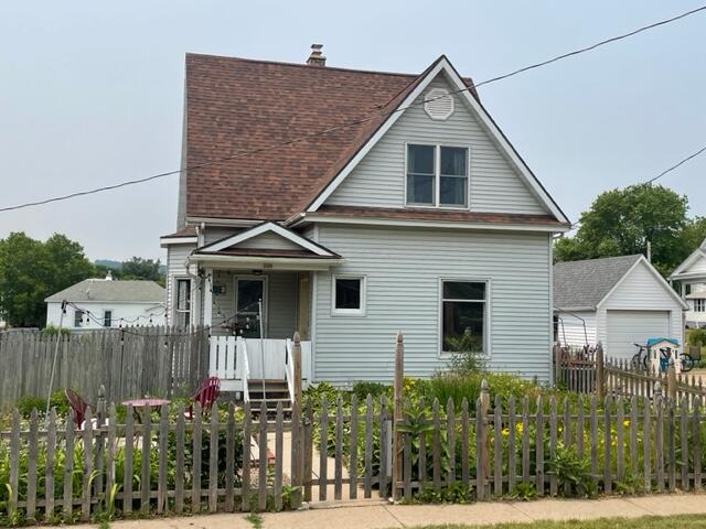 209 N Cushman Viola WI 54664 1838936 image1