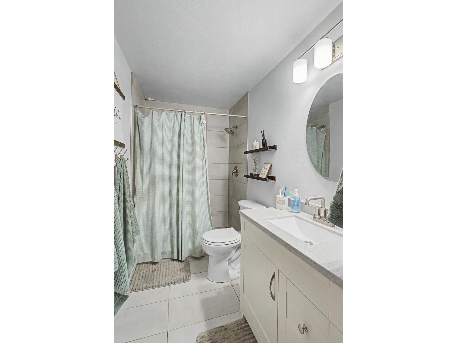 209 West Holmen WI 54636 1972605 image15