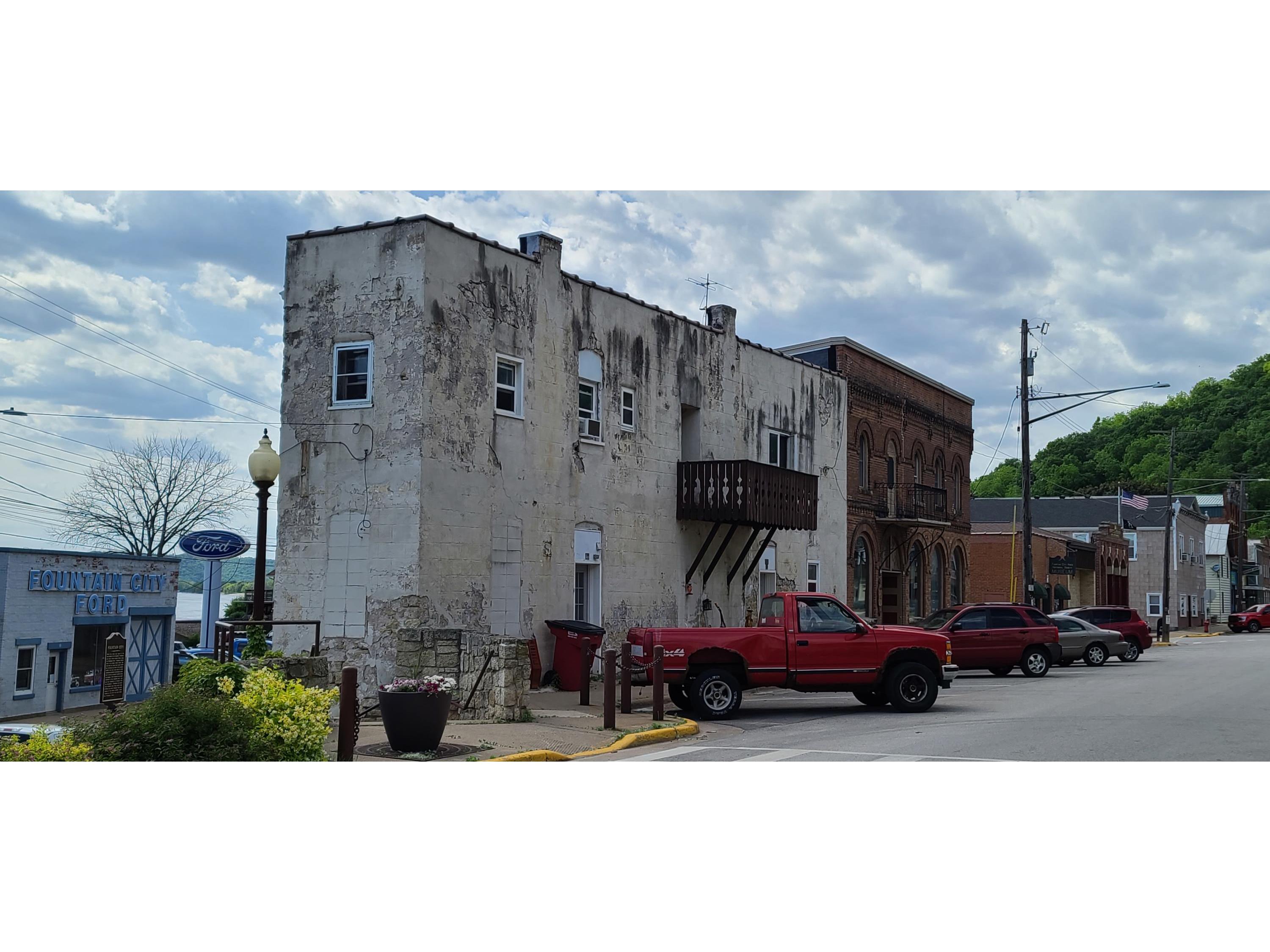 21 S Main St, Fountain City, WI 54629 MLS 1745223 Edina Realty