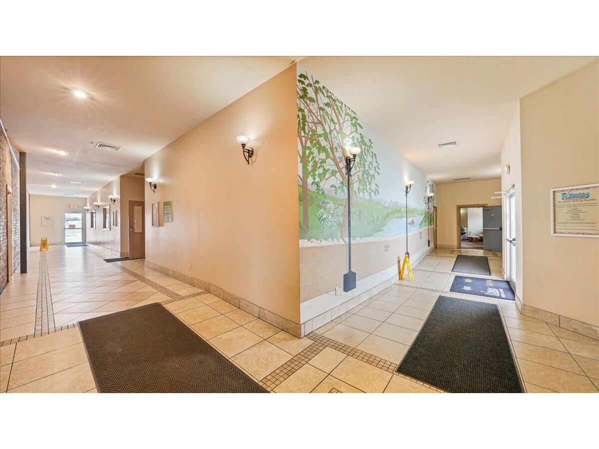 210-202 Superior Ave Tomah WI 54660 1907015 image34