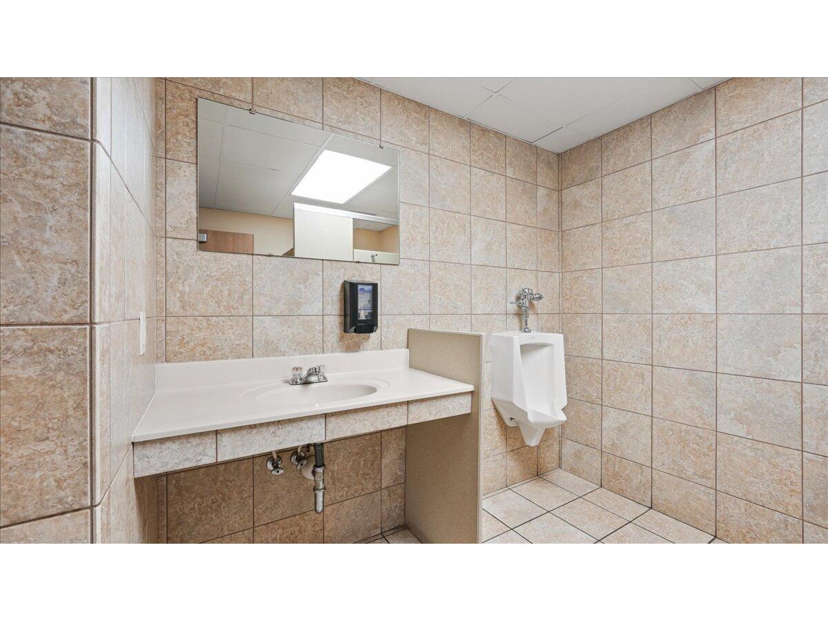 210-202 Superior Ave Tomah WI 54660 1907015 image45