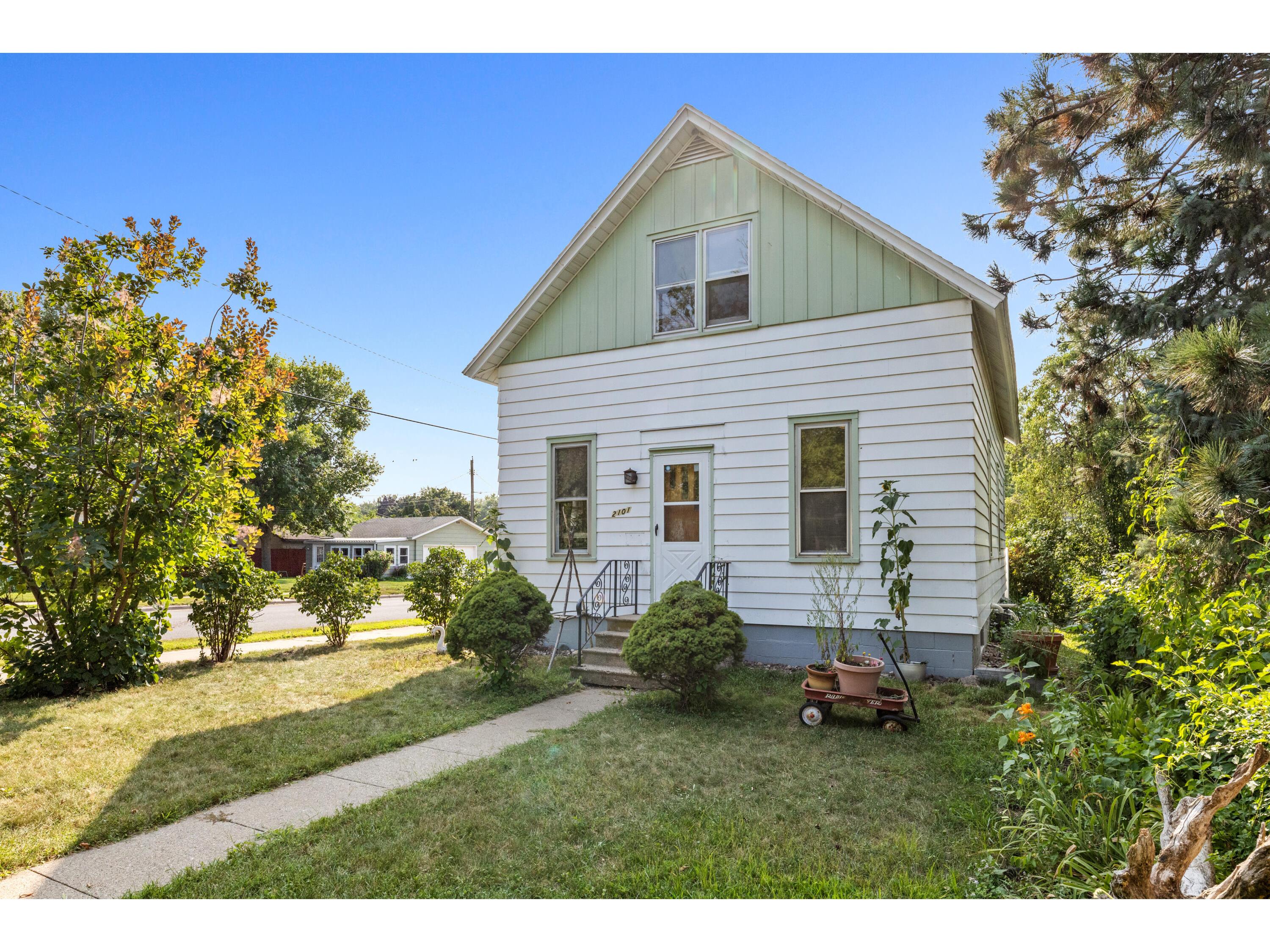2101 Kane La Crosse WI 54603 1845931 image1
