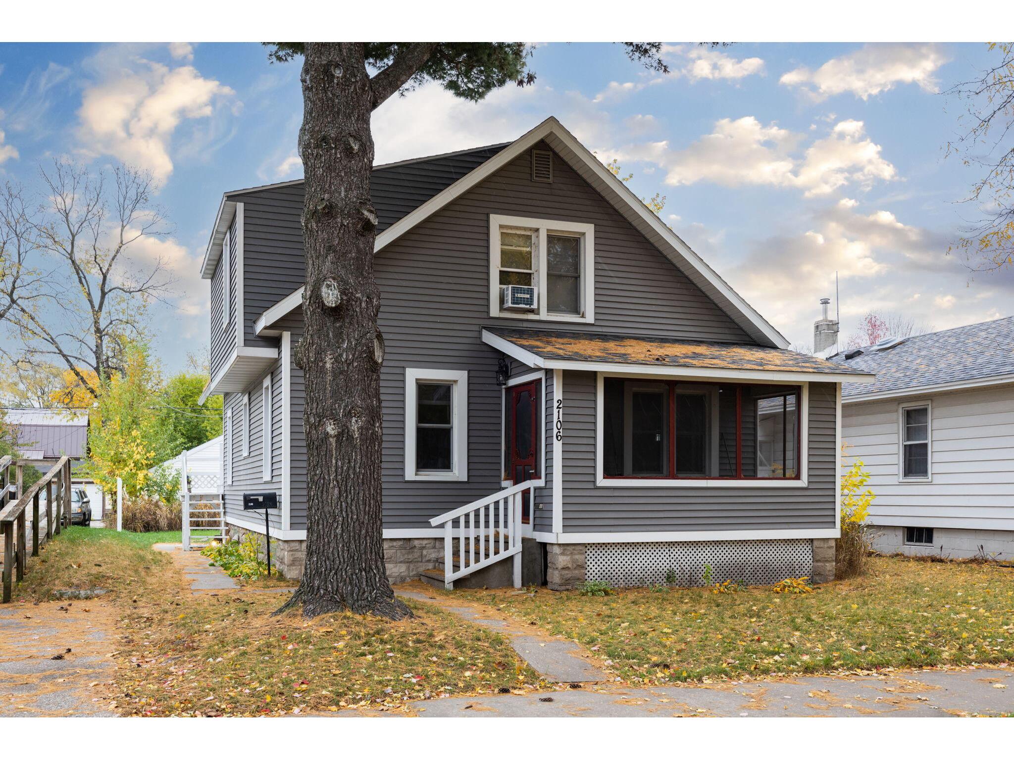2106 Charles #2108 La Crosse WI 54603 1859610 image1
