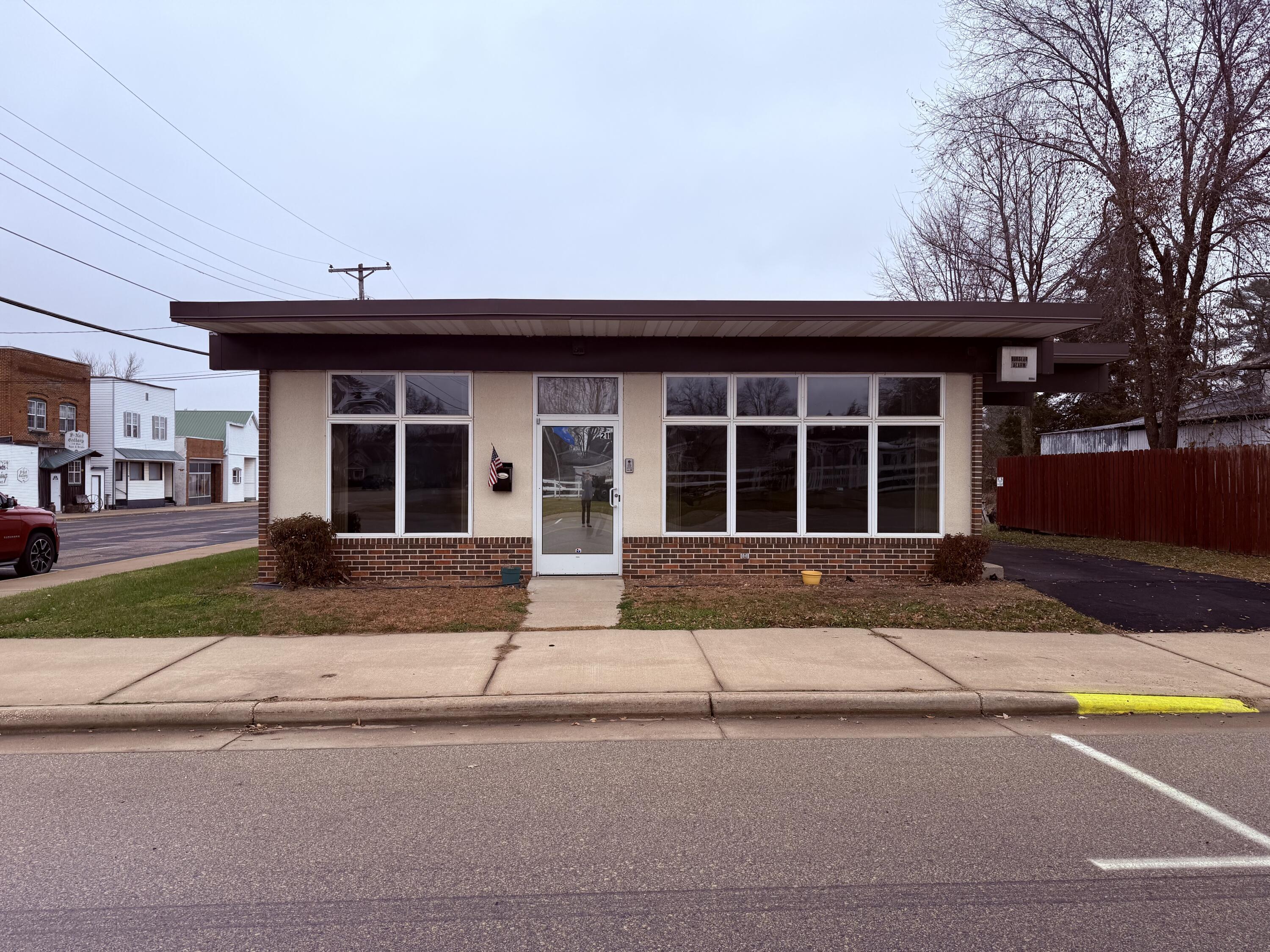 211 2nd Taylor WI 54659 1944008 image1