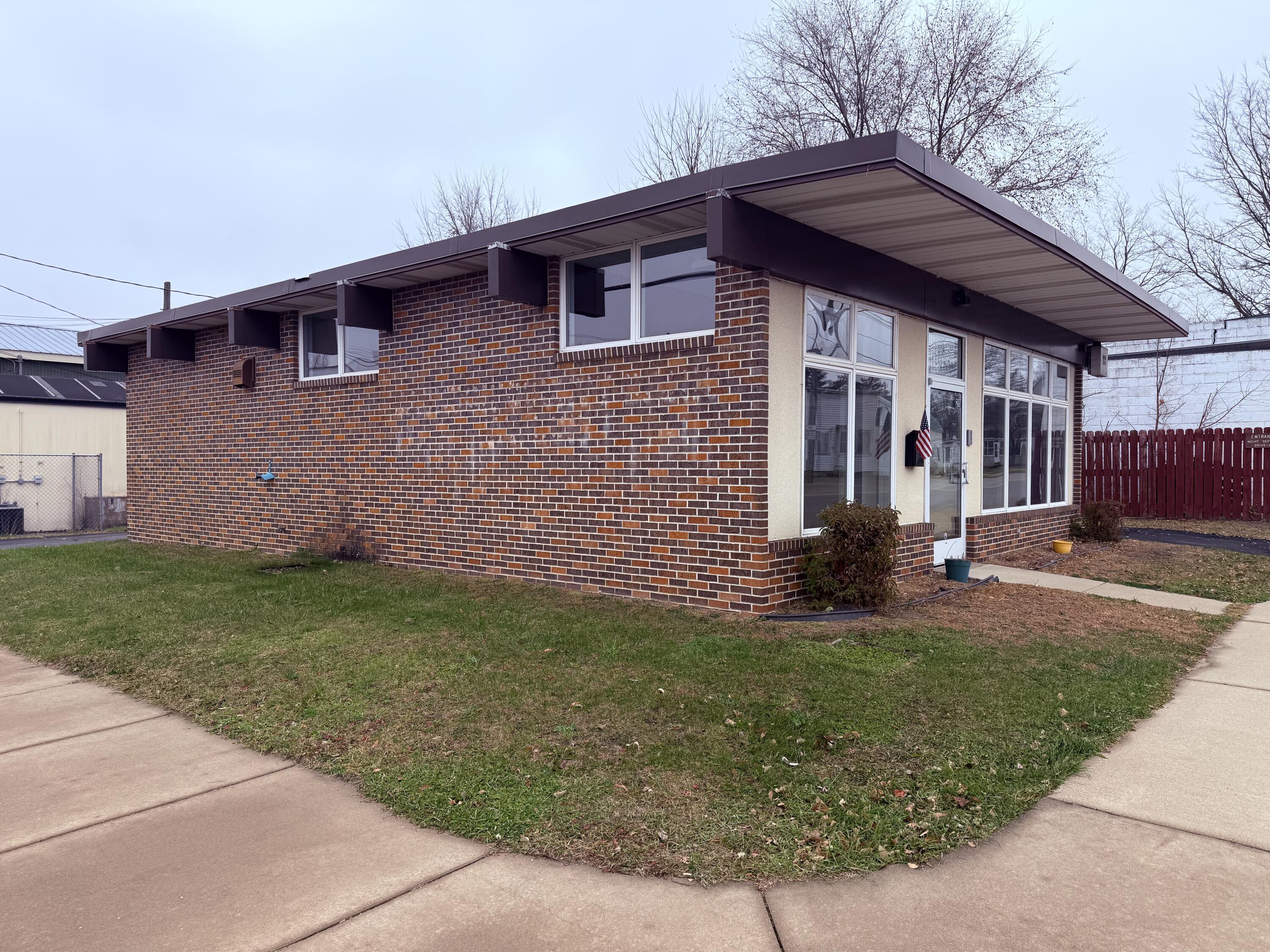 211 2nd Taylor WI 54659 1944008 image3