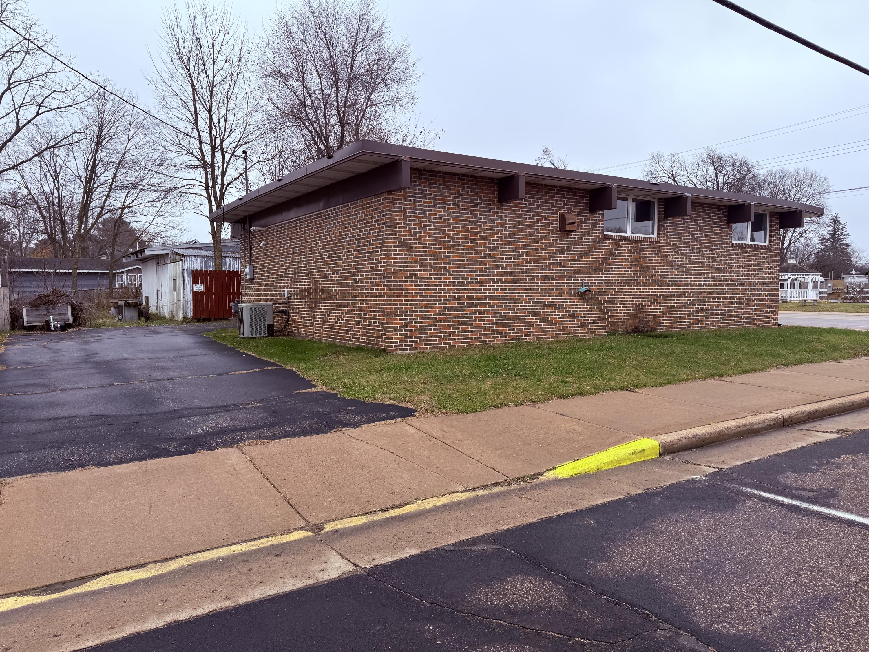 211 2nd Taylor WI 54659 1944008 image4