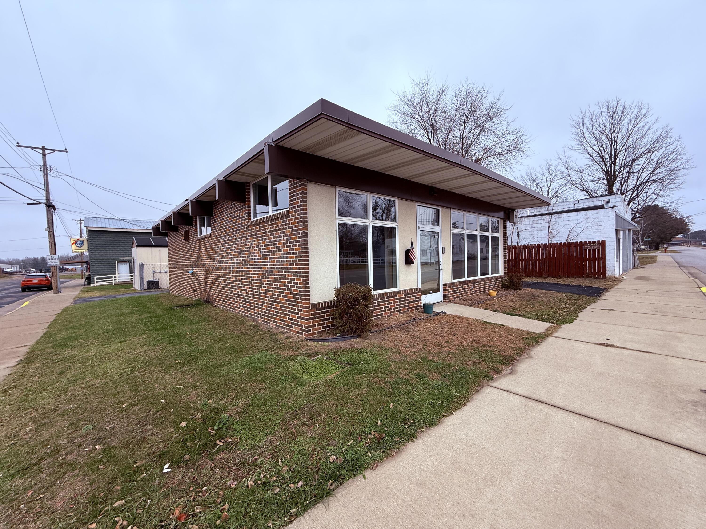 211 2nd Taylor WI 54659 1944008 image5