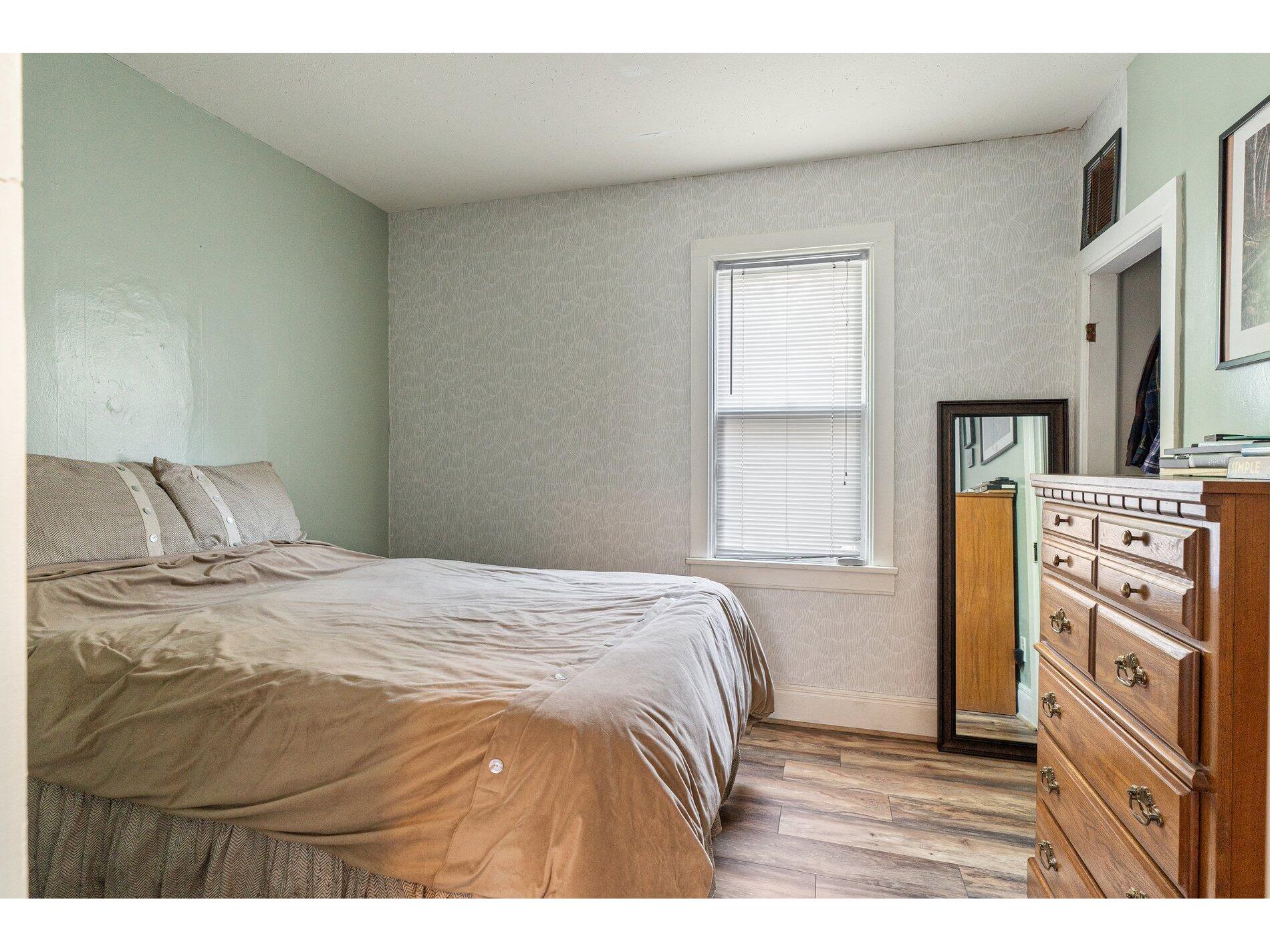 211 Caledonia La Crosse WI 54603 1966429 image6